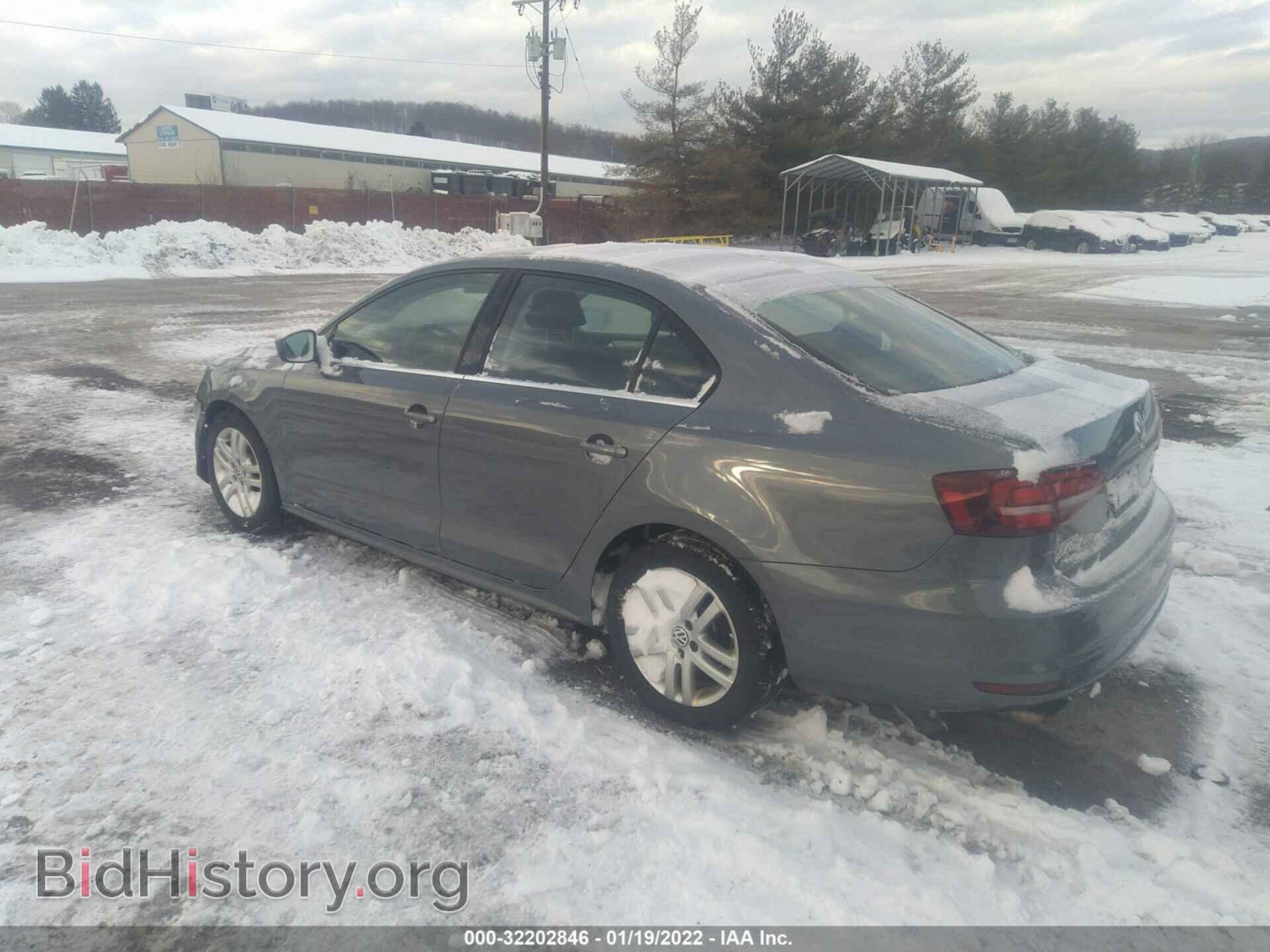 2017 VOLKSWAGEN JETTA - VIN: 3VW2B7AJ4HM219861 - Фото 3
