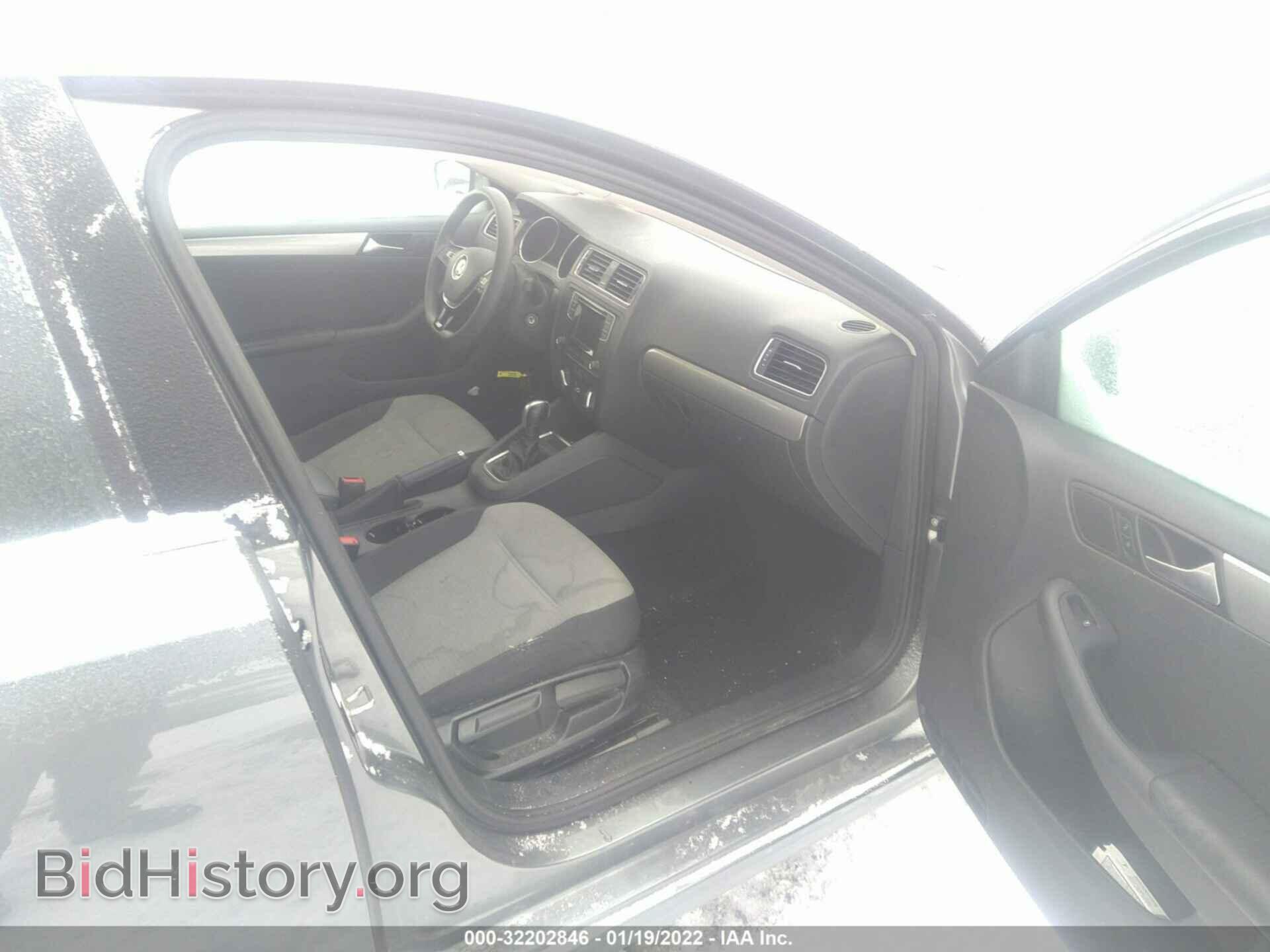 2017 VOLKSWAGEN JETTA - VIN: 3VW2B7AJ4HM219861 - Фото 5