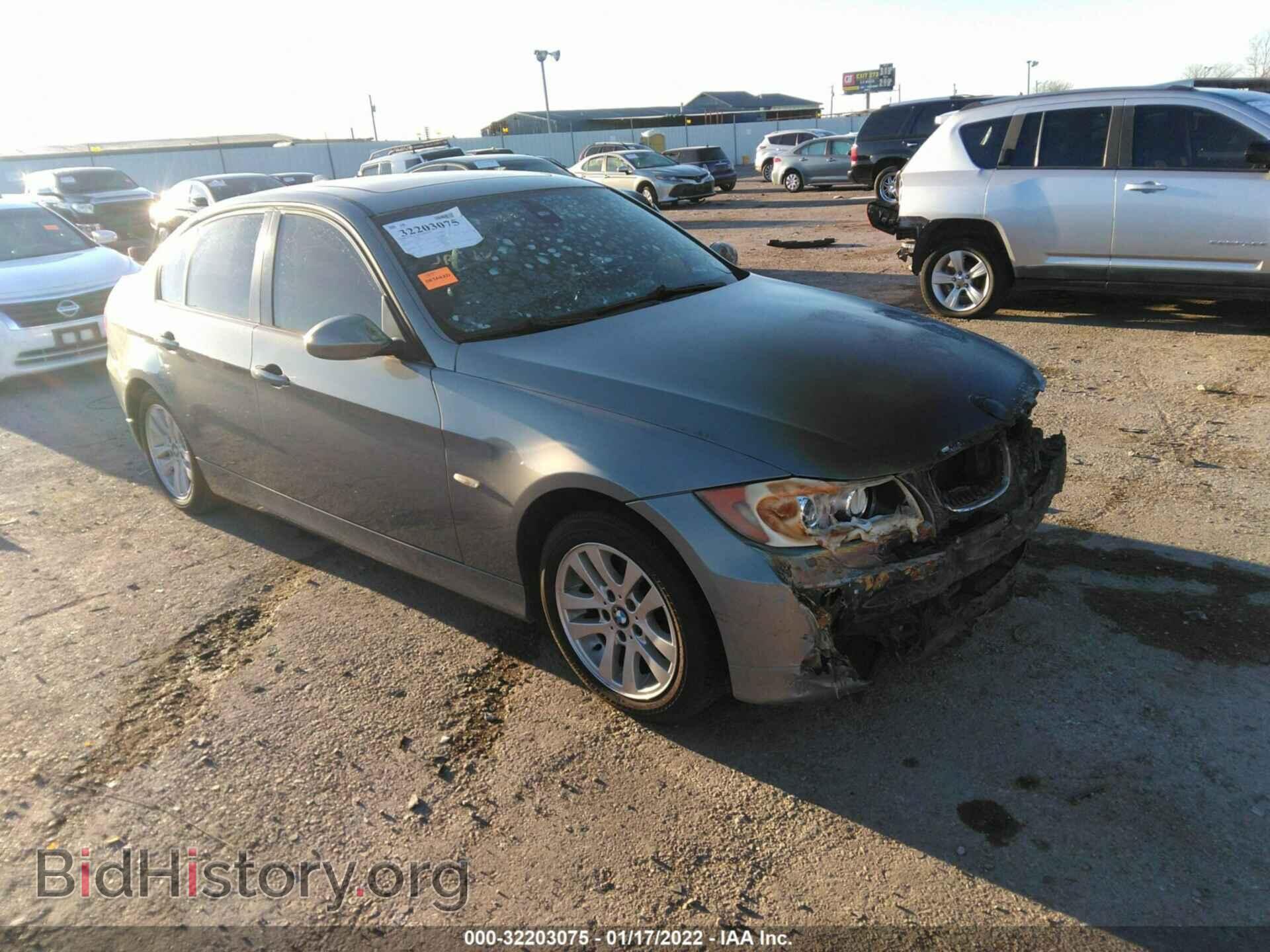 Фотография WBAVA33537PG50812 - BMW 3 SERIES 2007
