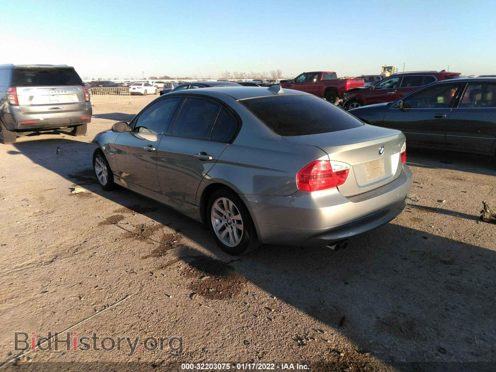 2007 BMW 3 SERIES - VIN: WBAVA33537PG50812 - Фото 3