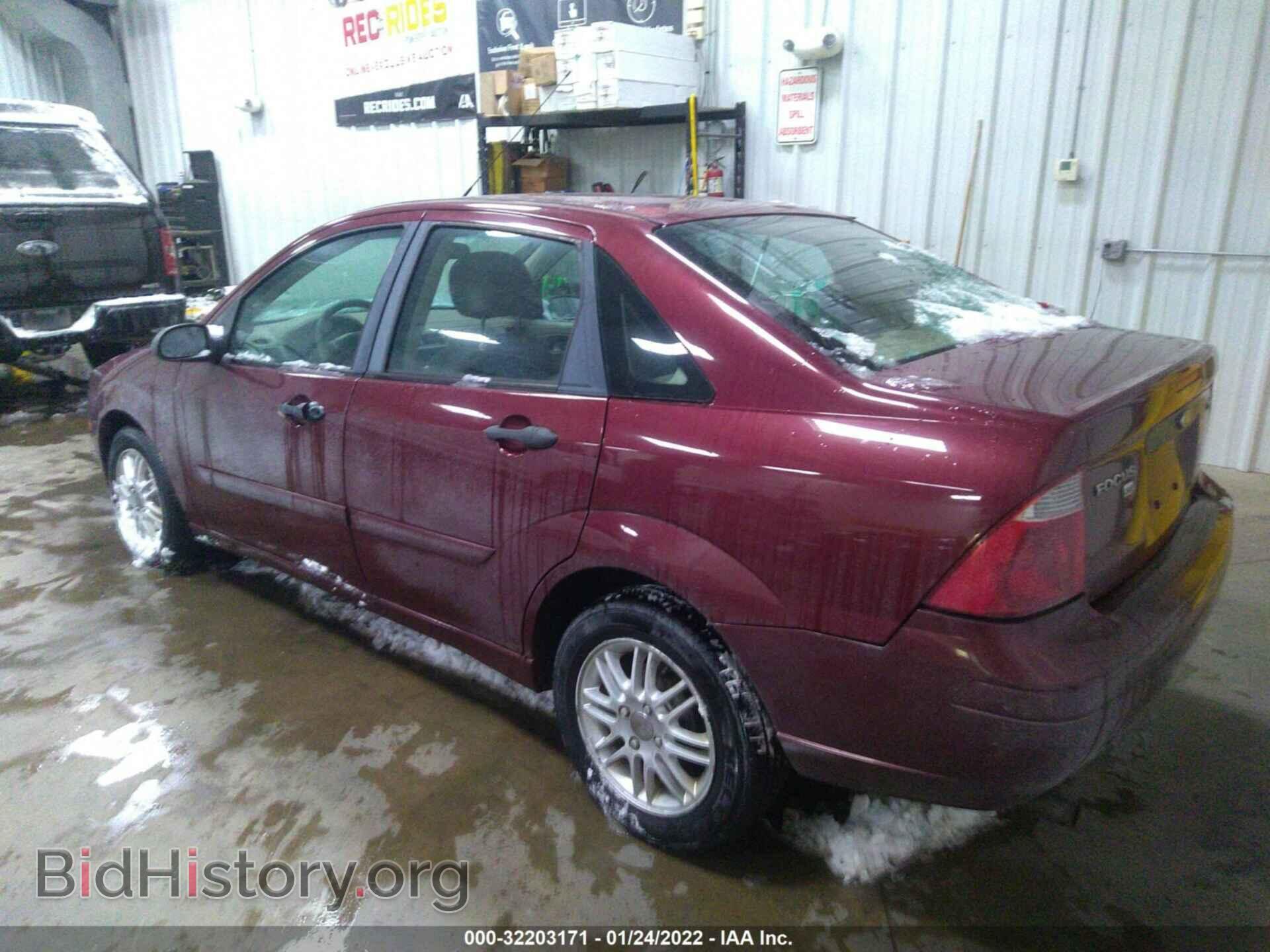 2006 FORD FOCUS - VIN: 1FAFP34N26W253054 - Фото 3