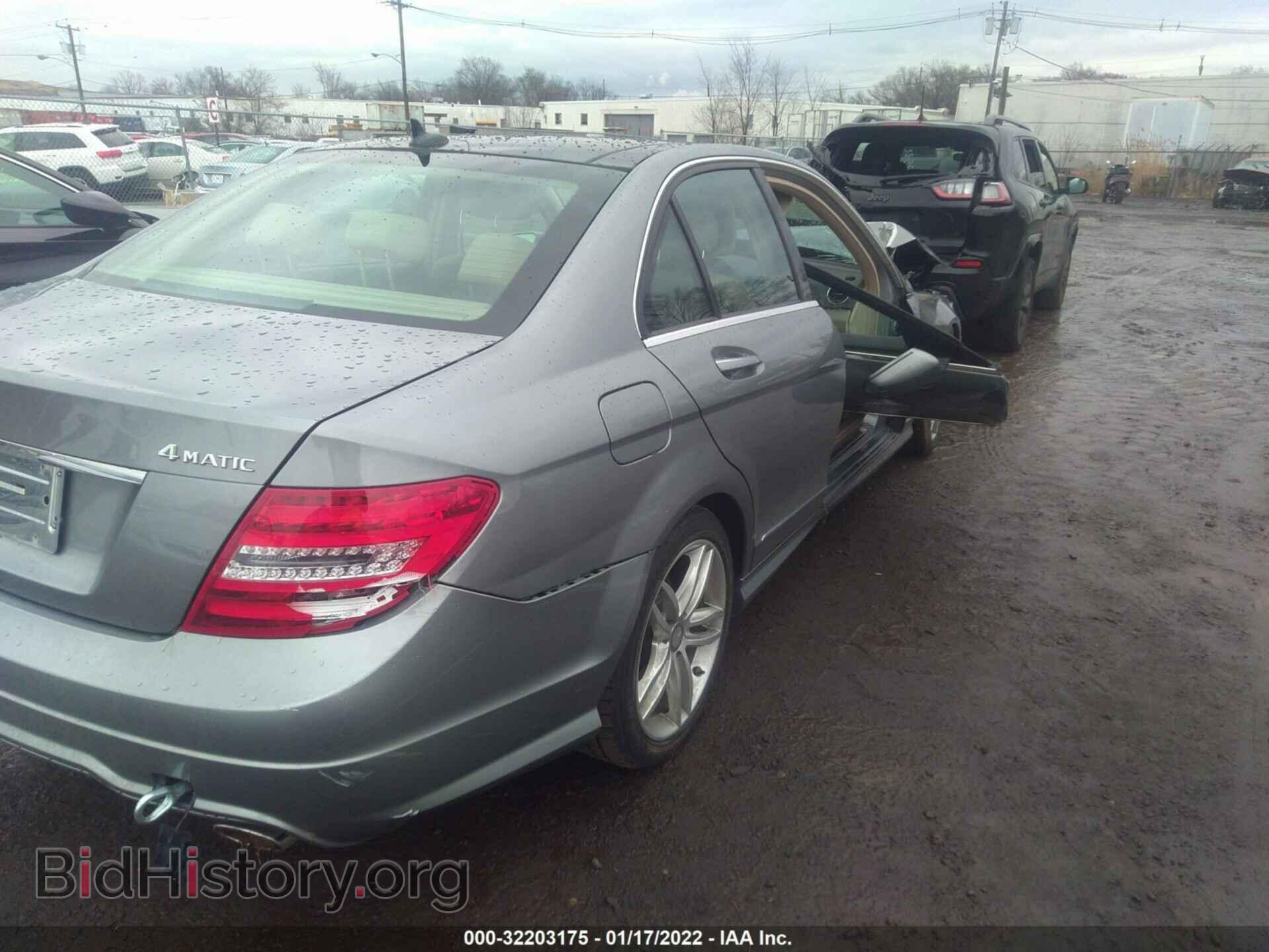 2012 MERCEDES-BENZ C-CLASS - VIN: WDDGF8BB2CR227139 - Фото 4