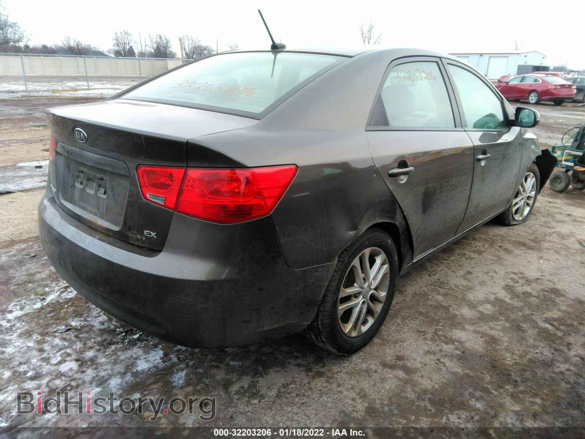 2011 KIA FORTE - VIN: KNAFU4A25B5440997 - Фото 4