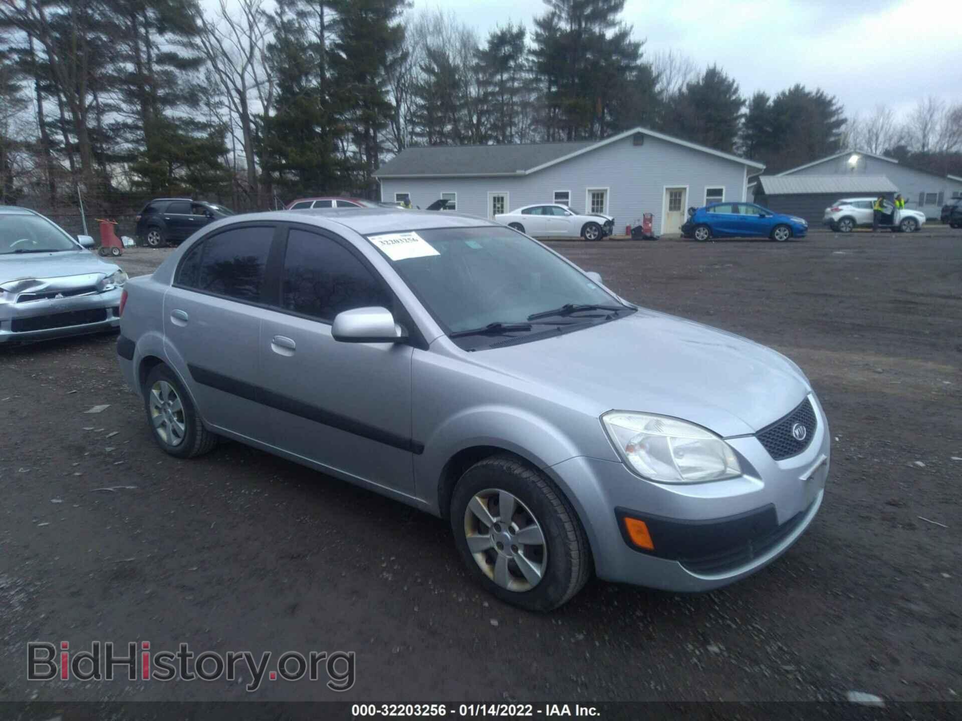 Фотография KNADE123766052437 - KIA RIO 2006