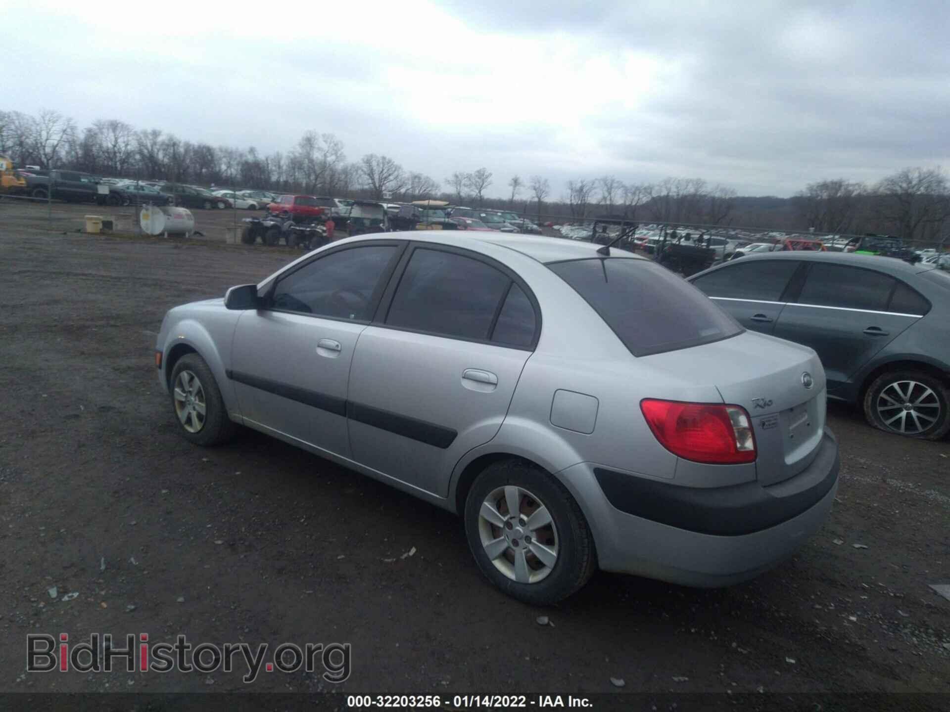 2006 KIA RIO - VIN: KNADE123766052437 - Фото 3