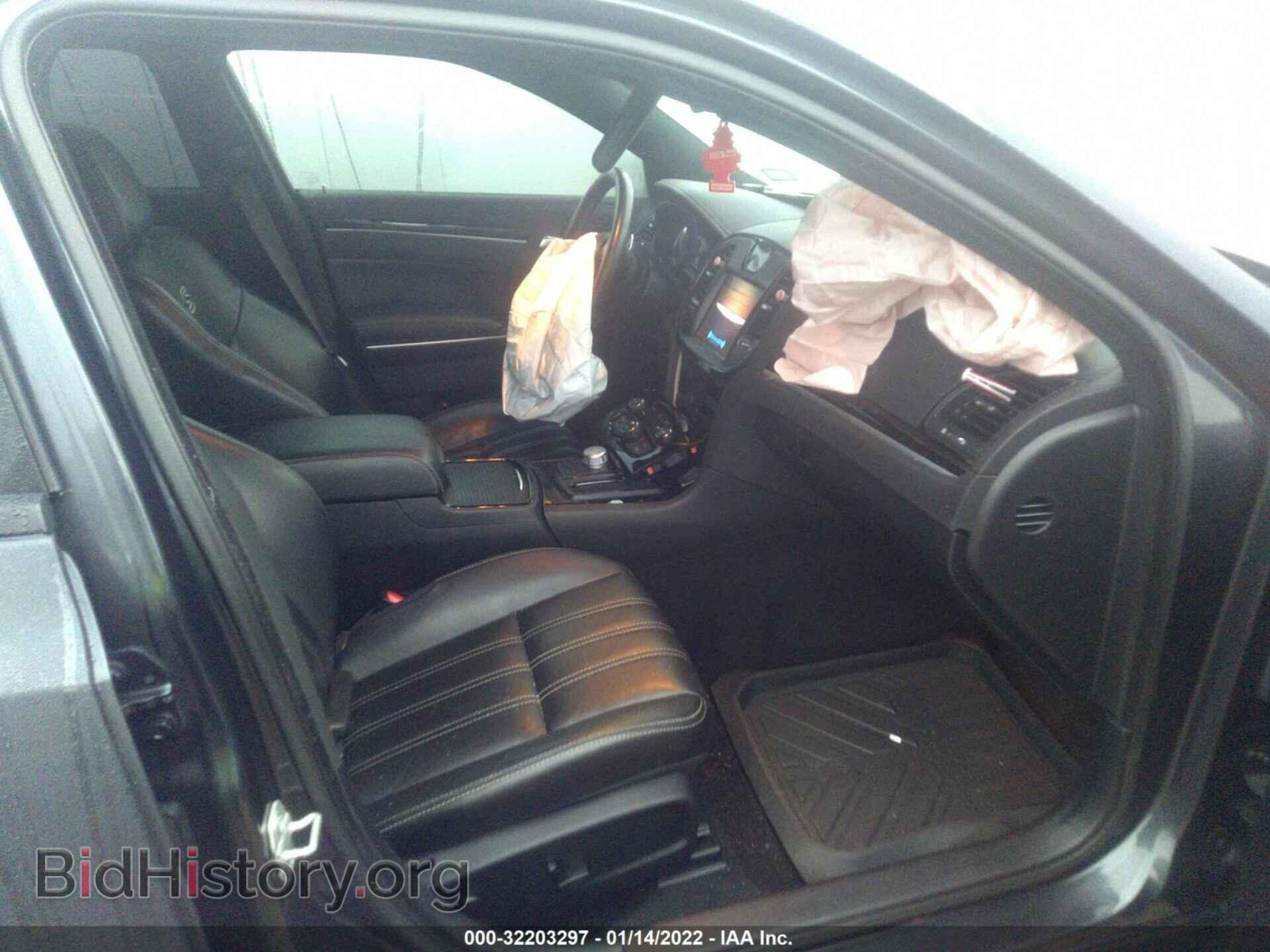 2019 CHRYSLER 300 - VIN: 2C3CCABG1KH697461 - Фото 5