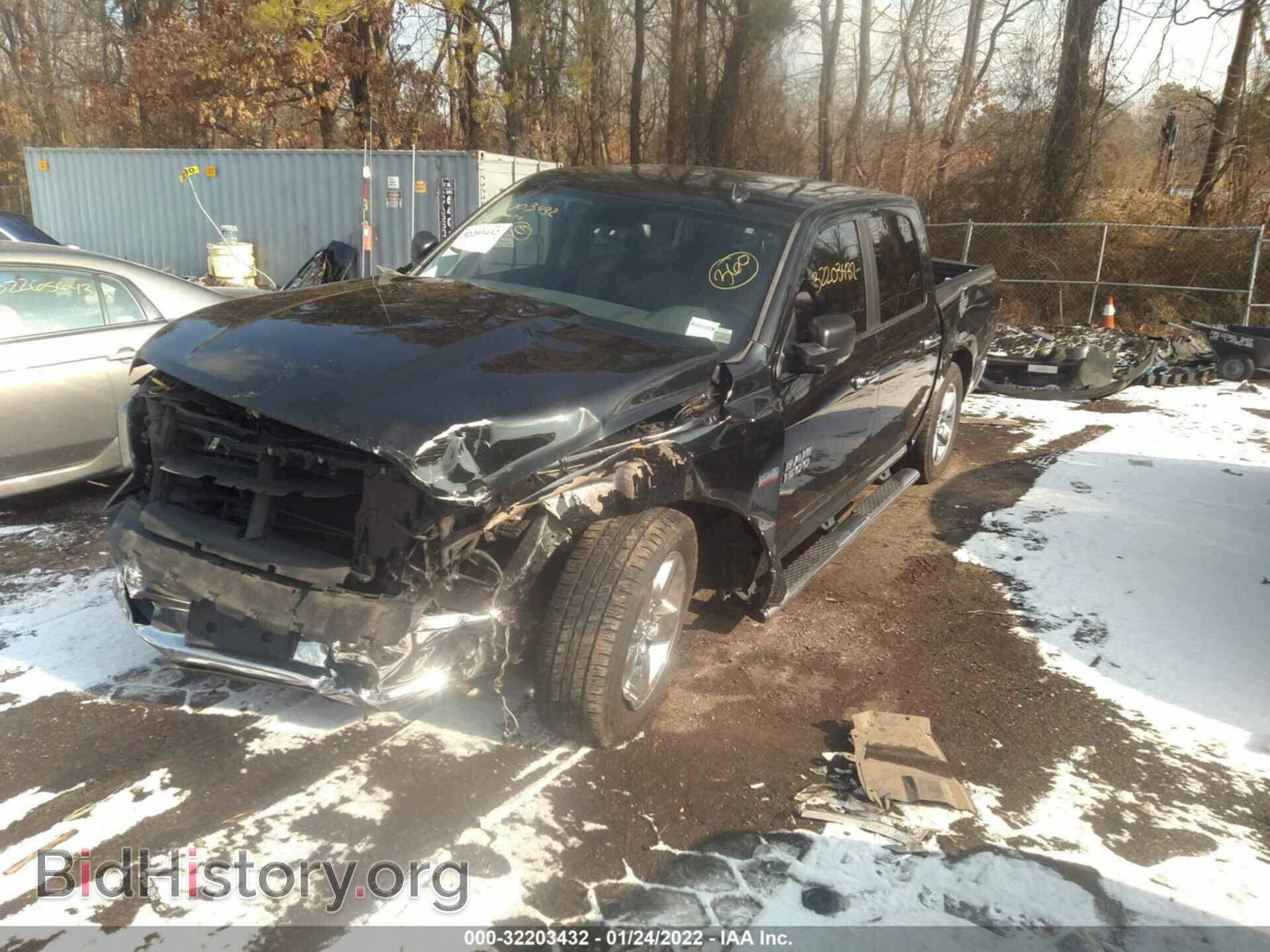 2015 RAM 1500 - VIN: 3C6RR7LT0FG668842 - Фото 6