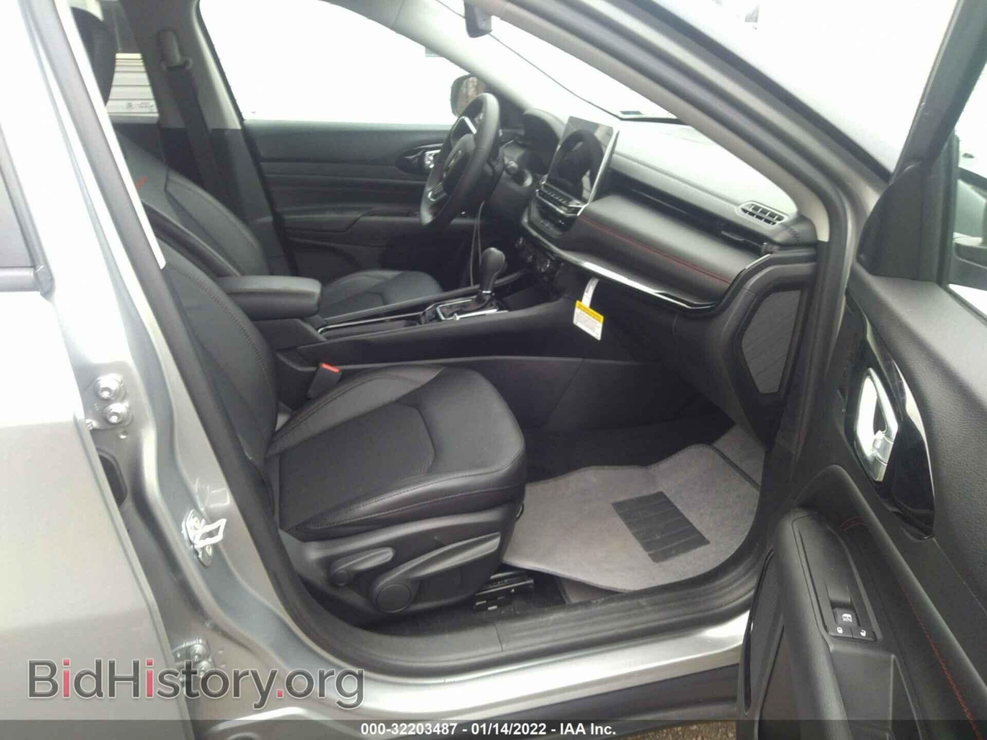 2022 JEEP COMPASS - VIN: 3C4NJDDB6NT114102 - Фото 5