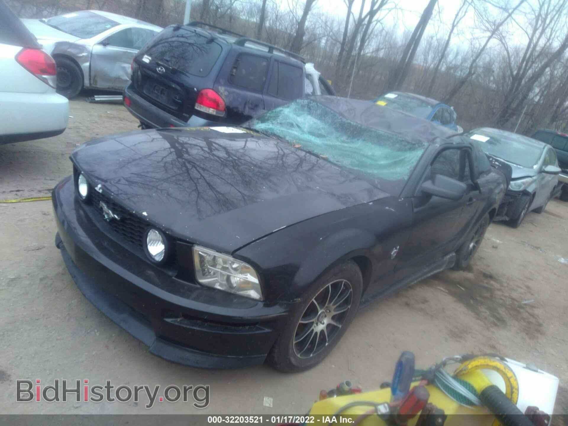 2009 FORD MUSTANG - VIN: 1ZVHT80N495143891 - Фото 2