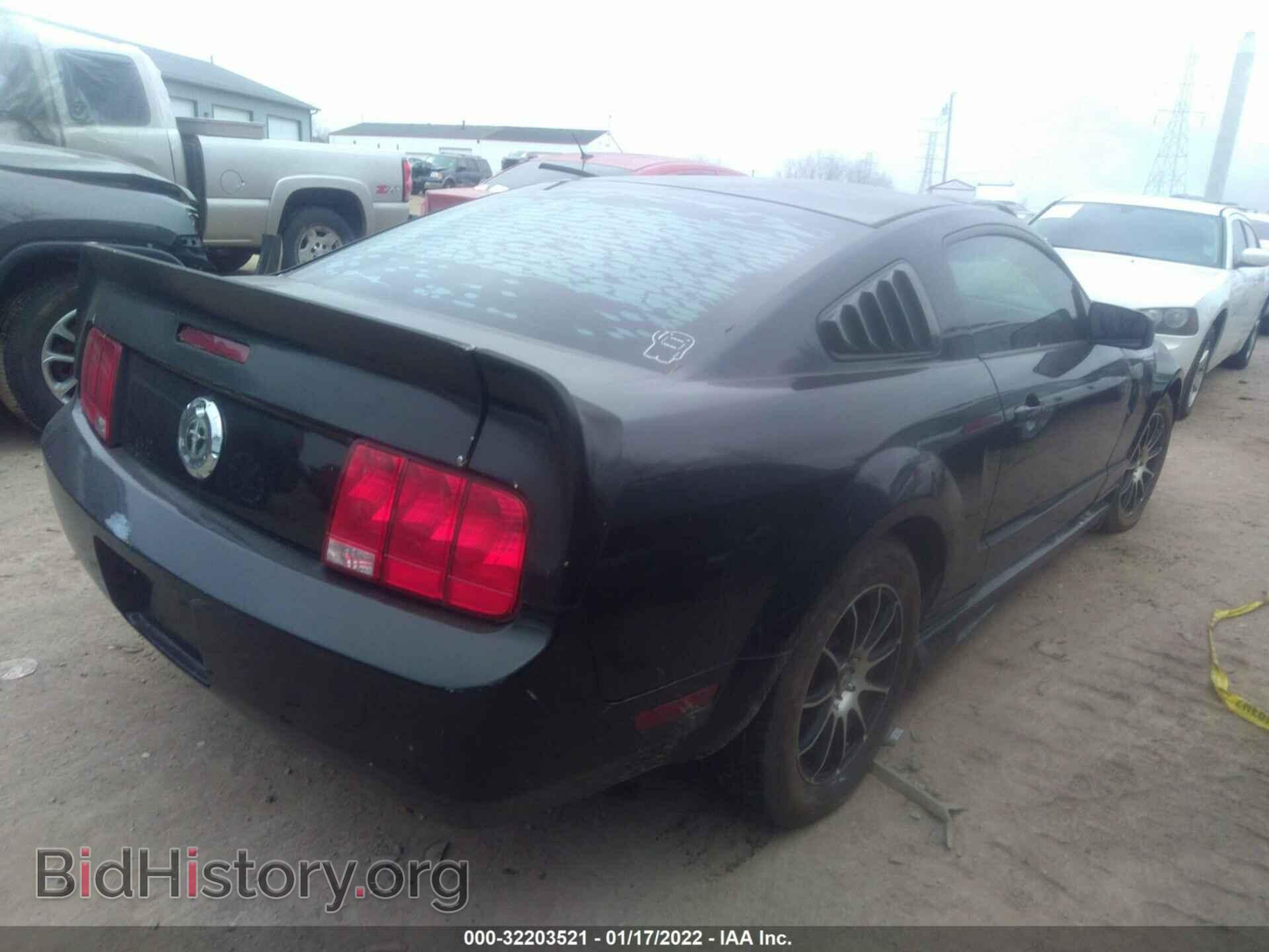 2009 FORD MUSTANG - VIN: 1ZVHT80N495143891 - Фото 4