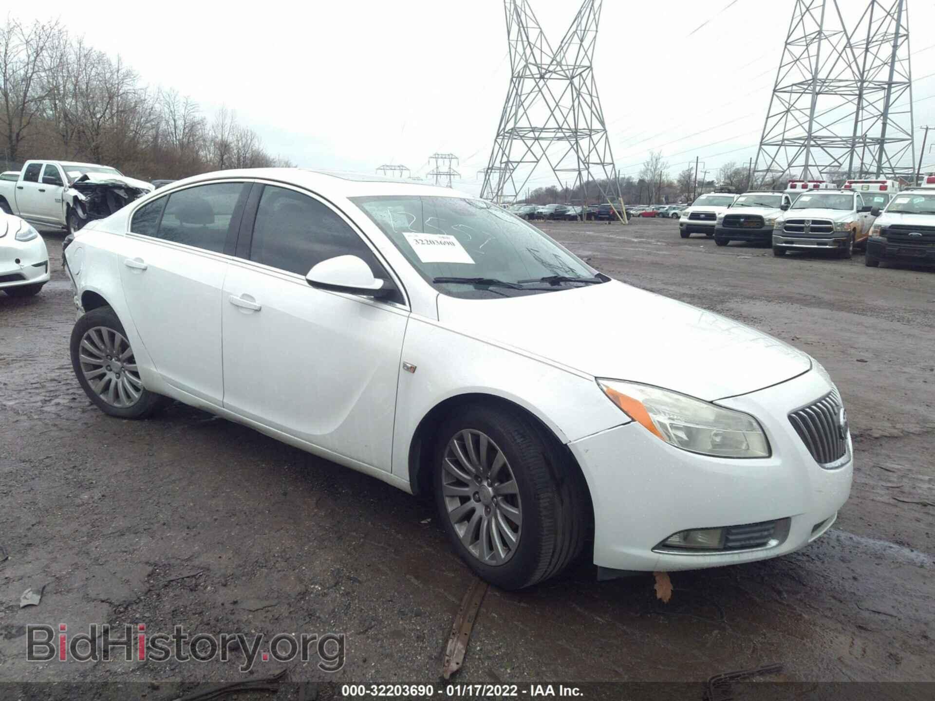 Photo W04GS5EC5B1056693 - BUICK REGAL 2011