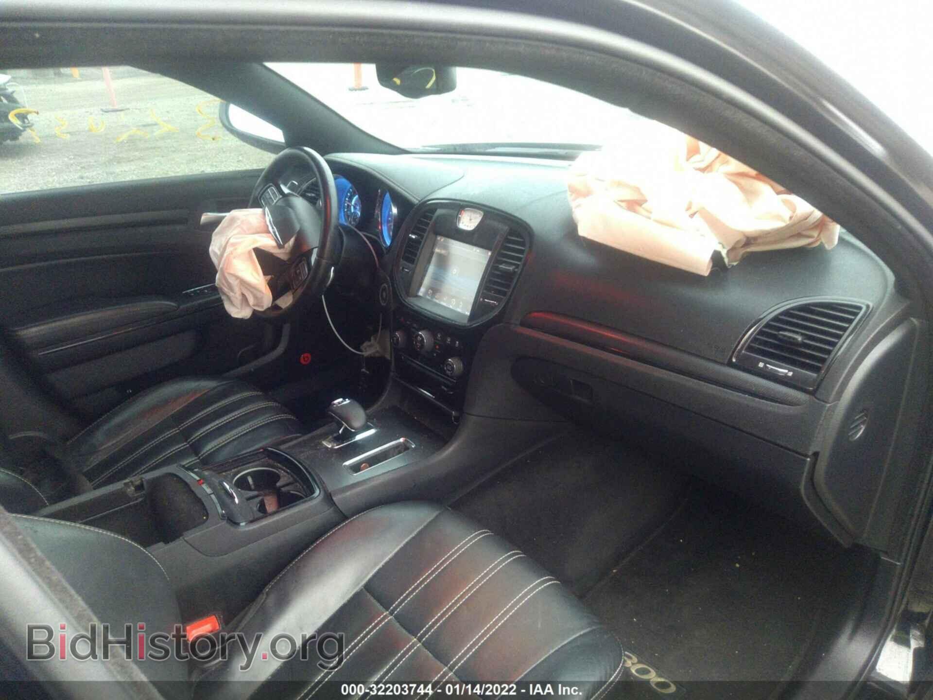 2014 CHRYSLER 300 - VIN: 2C3CCAGG3EH222598 - Фото 5