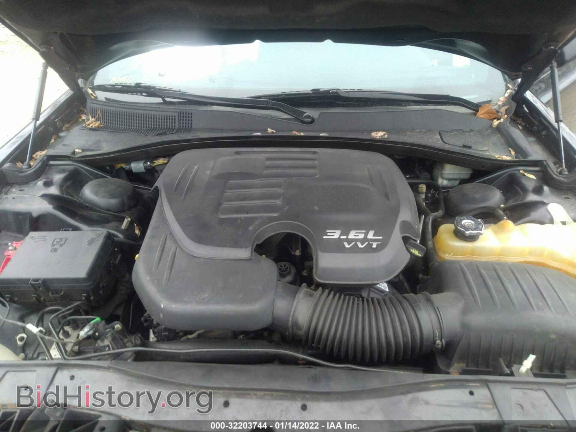 2014 CHRYSLER 300 - VIN: 2C3CCAGG3EH222598 - Фото 10