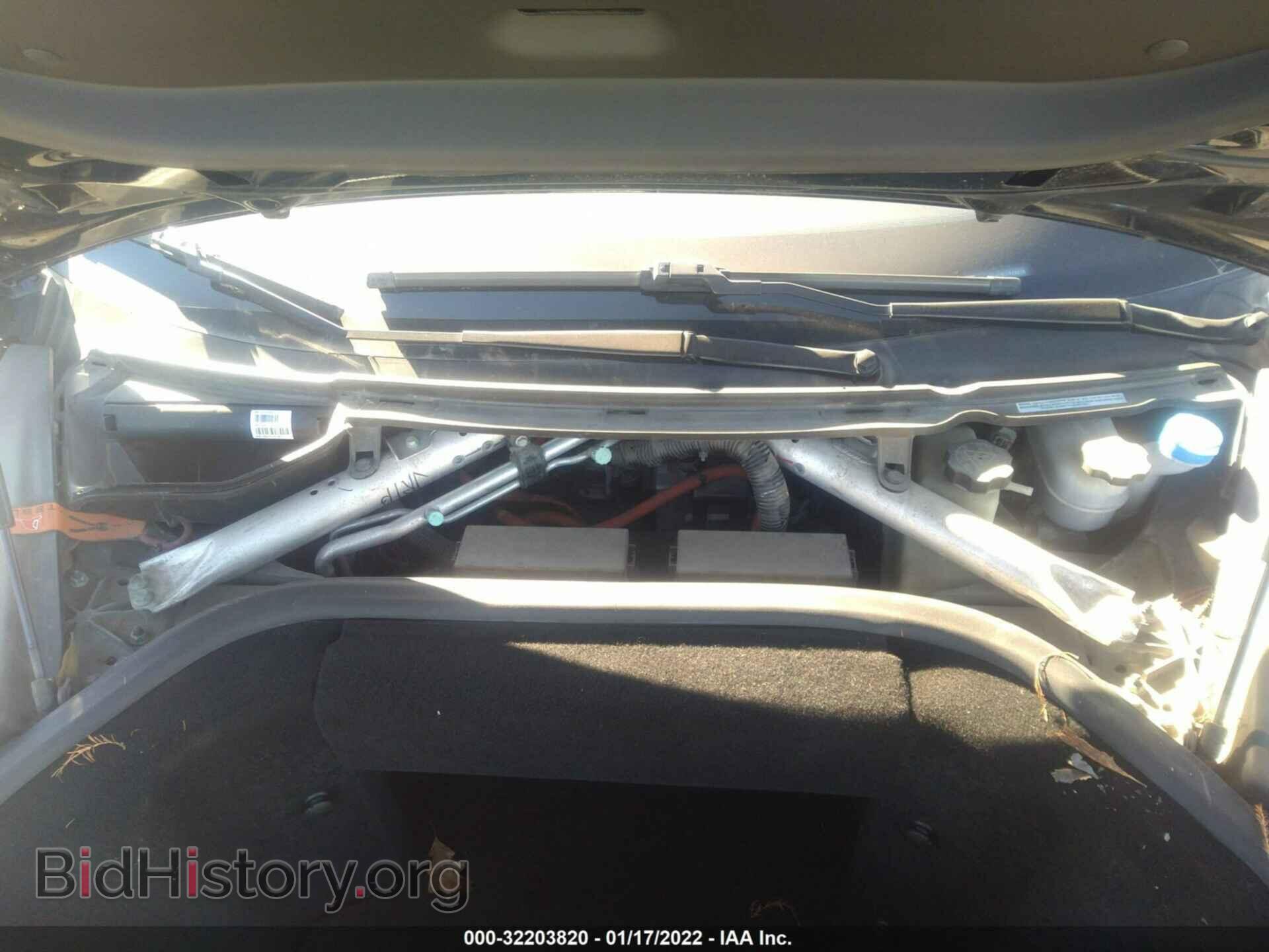 2014 TESLA MODEL S - VIN: 5YJSA1H18EFP28828 - Фото 10