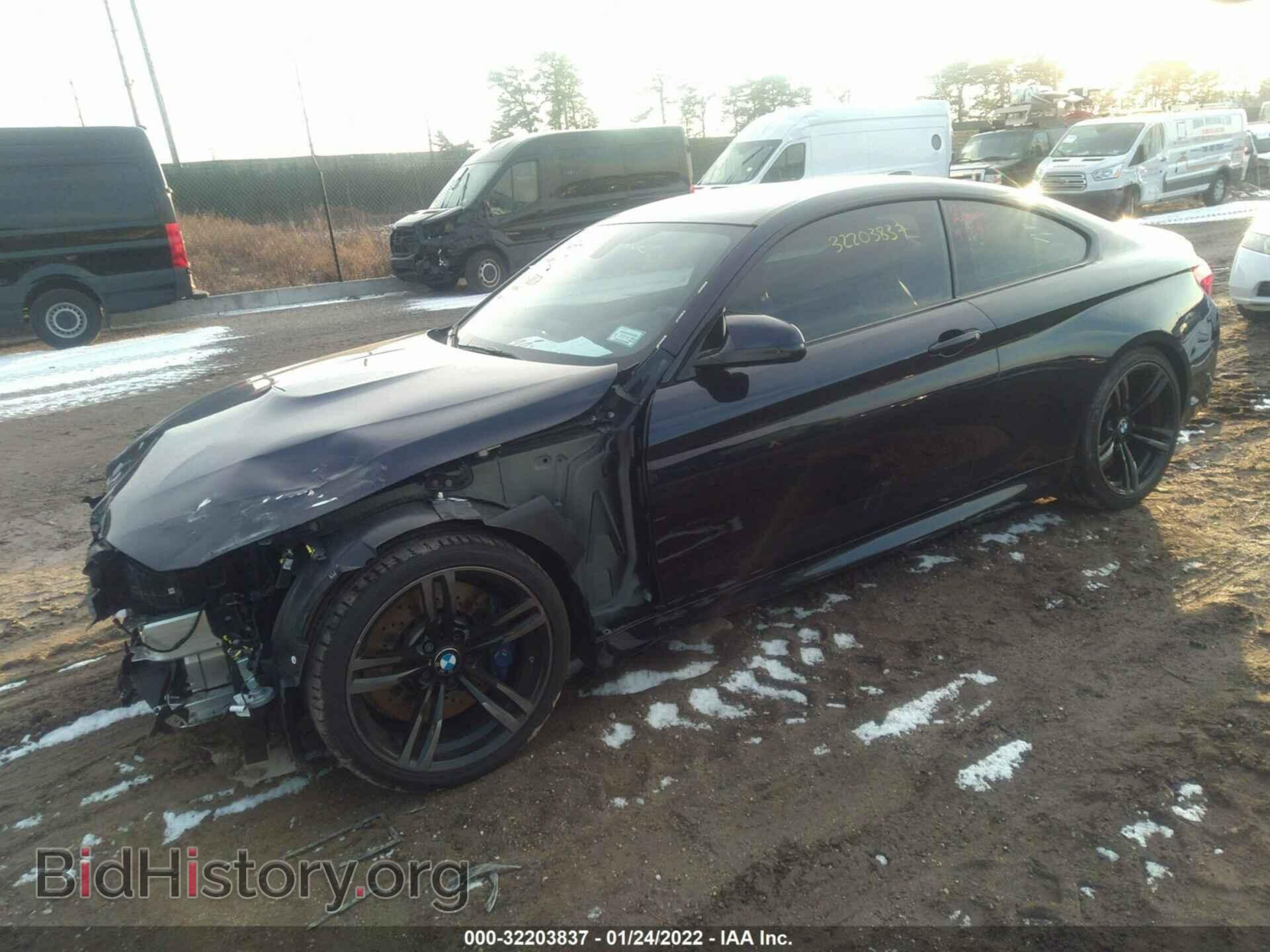 2015 BMW M4 - VIN: WBS3R9C53FK335418 - Фото 2