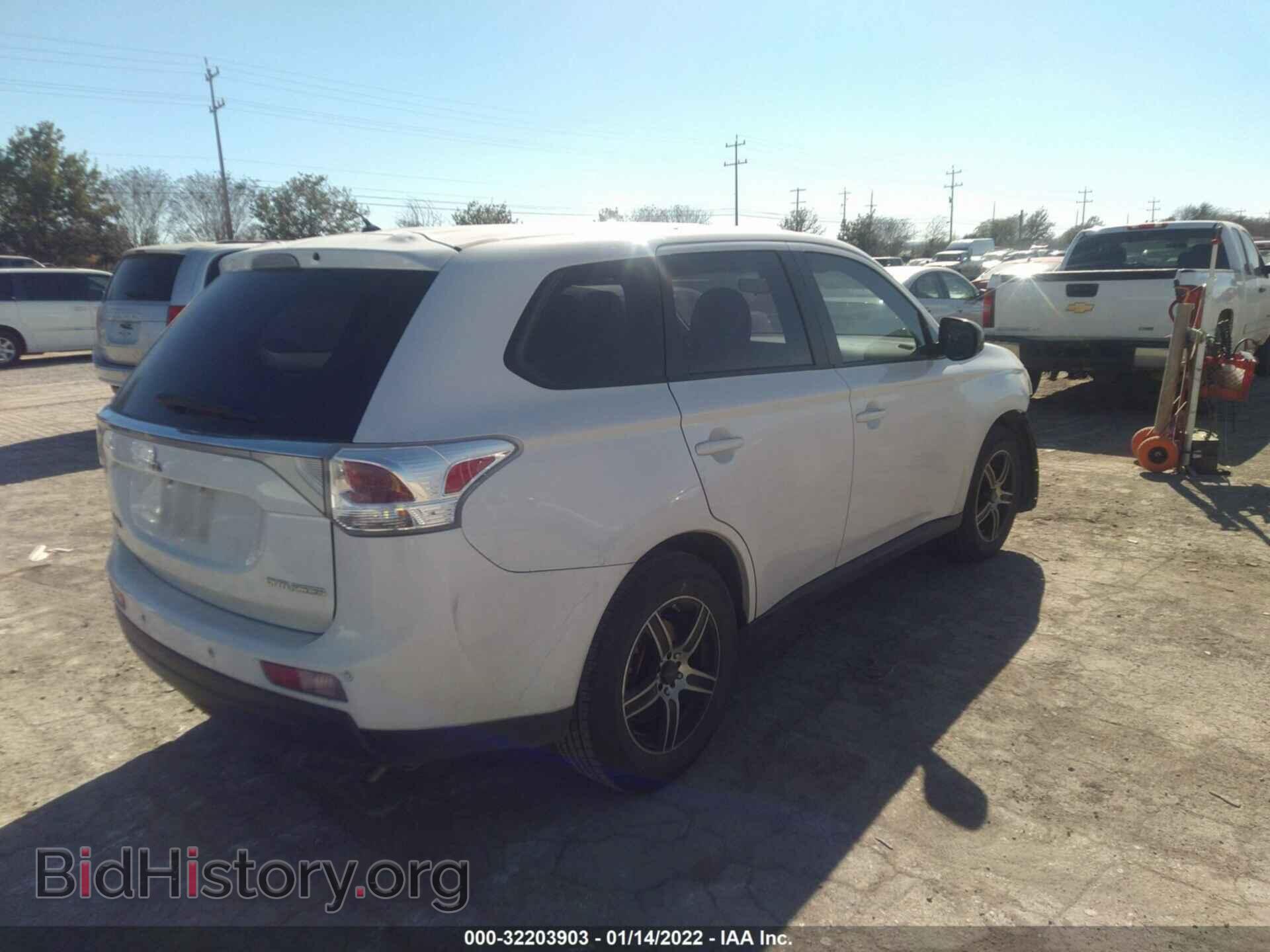 2014 MITSUBISHI OUTLANDER - VIN: JA4AD2A38EZ010320 - Фото 4