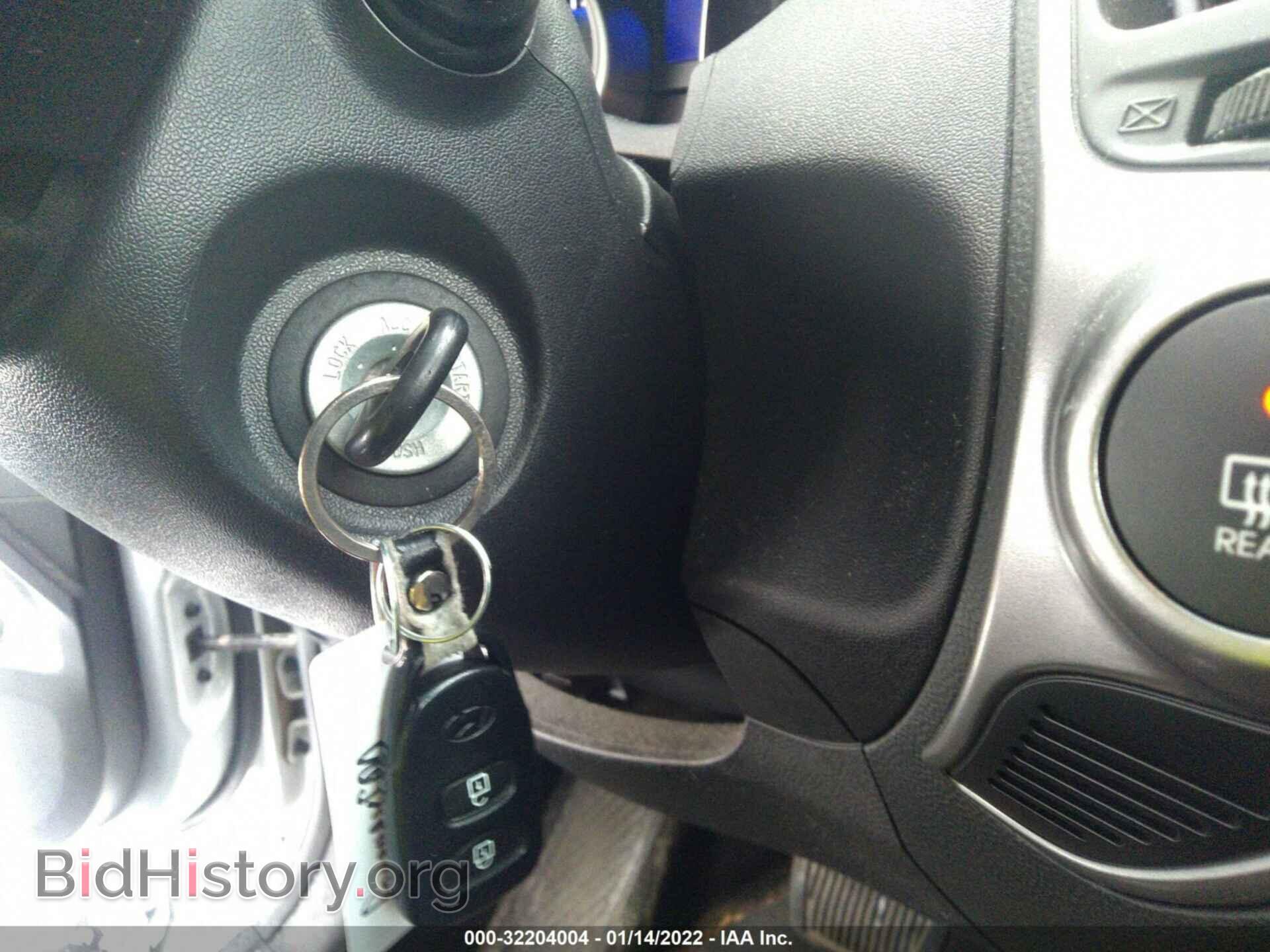 2012 HYUNDAI TUCSON - VIN: KM8JUCAC4CU351960 - Фото 11