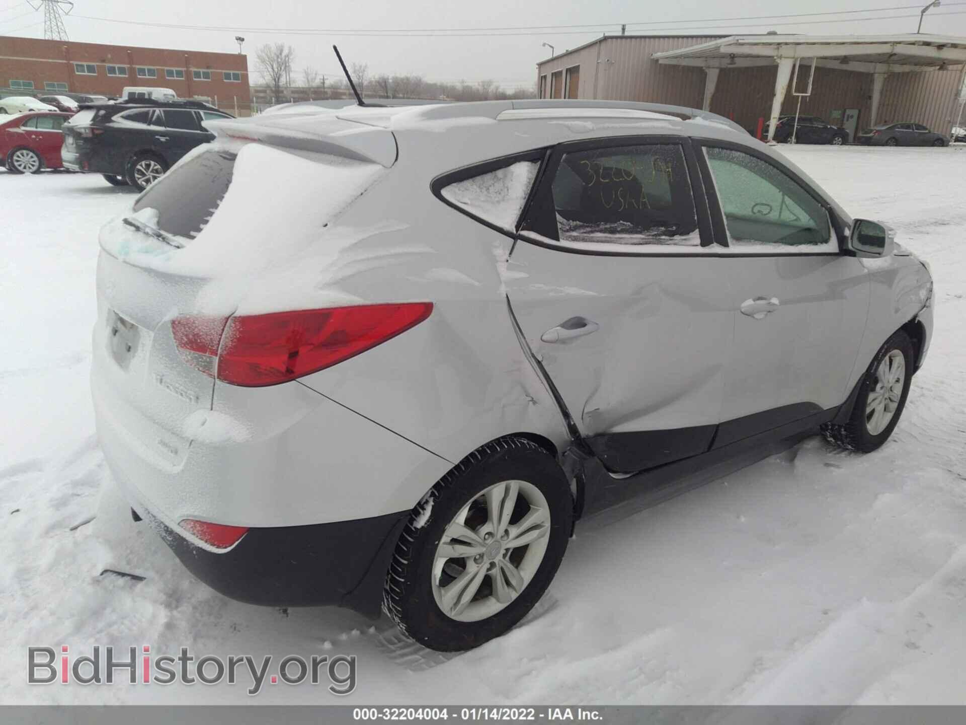2012 HYUNDAI TUCSON - VIN: KM8JUCAC4CU351960 - Фото 4