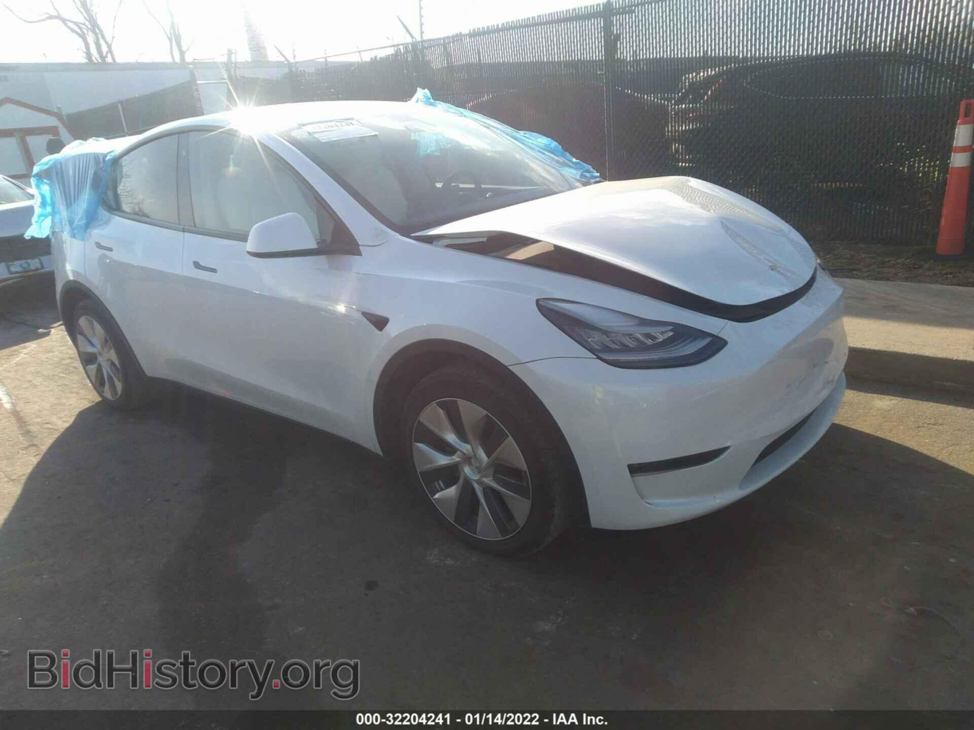 Фотография 5YJYGDEE5LF049257 - TESLA MODEL Y 2020