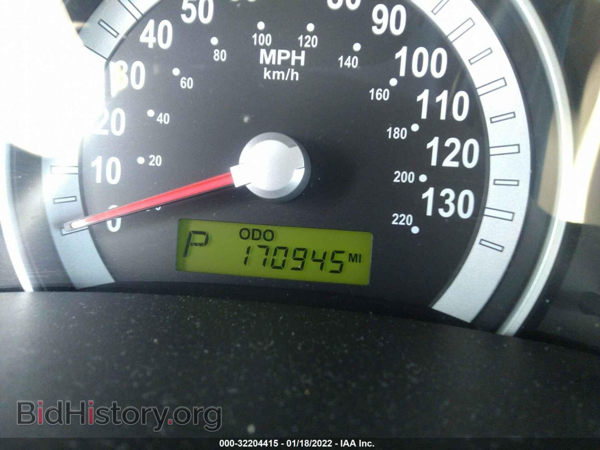 2007 HYUNDAI ENTOURAGE - VIN: KNDMC233376015707 - Photo 7