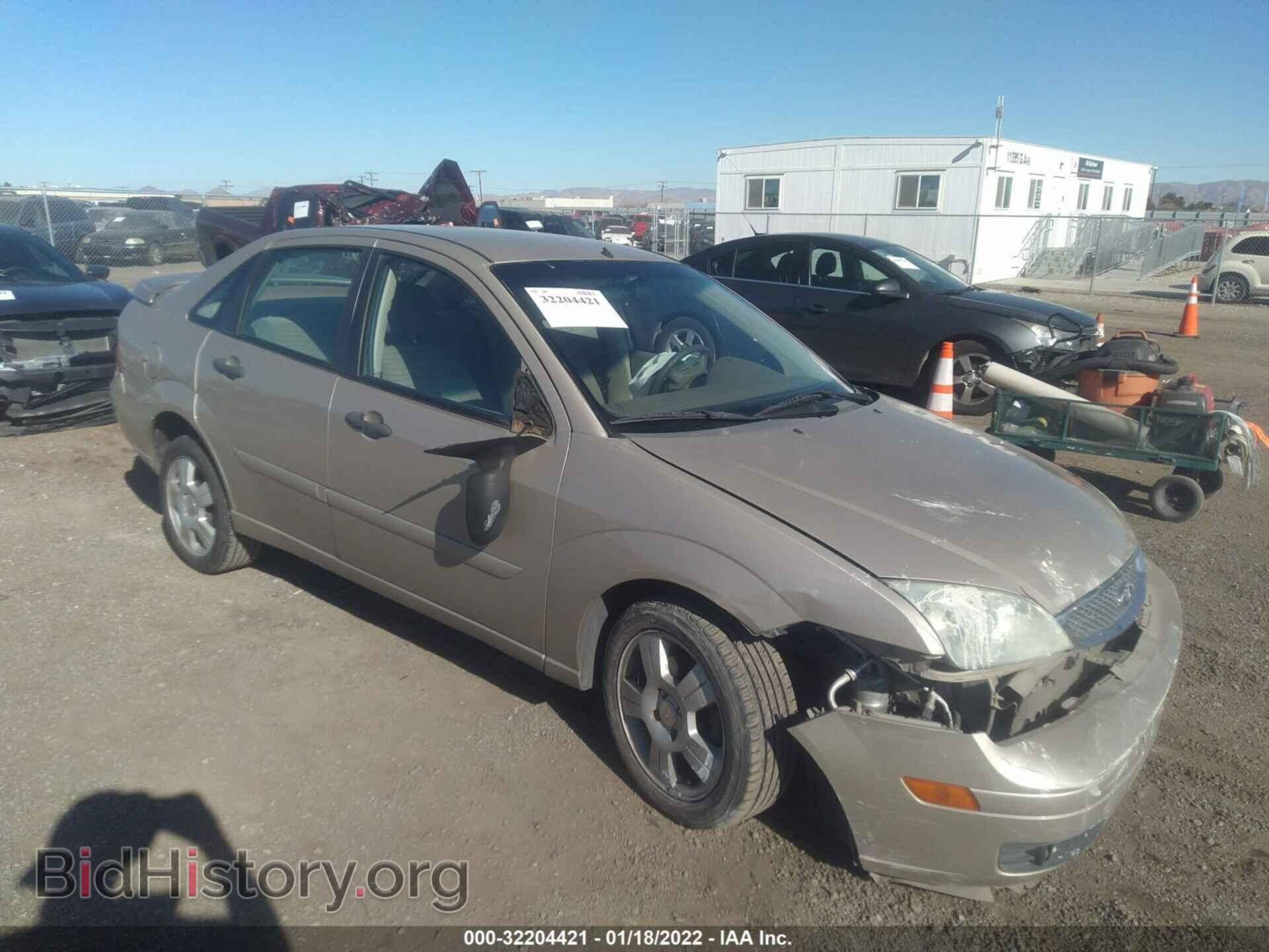 Photo 1FAFP34NX7W122097 - FORD FOCUS 2007
