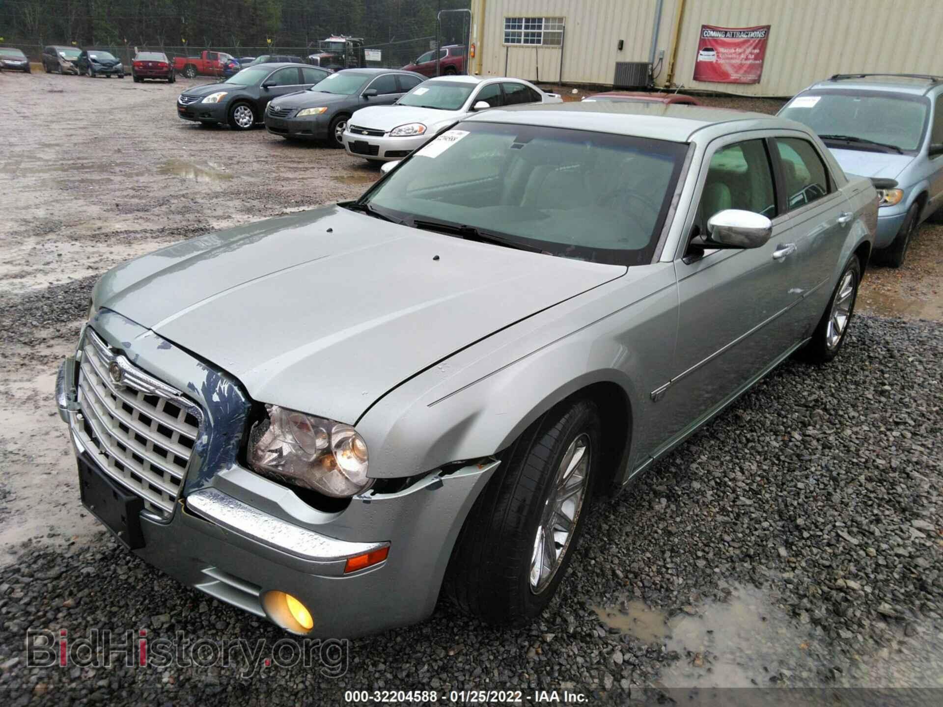 2006 CHRYSLER 300 - VIN: 2C3LA63H06H284950 - Фото 2