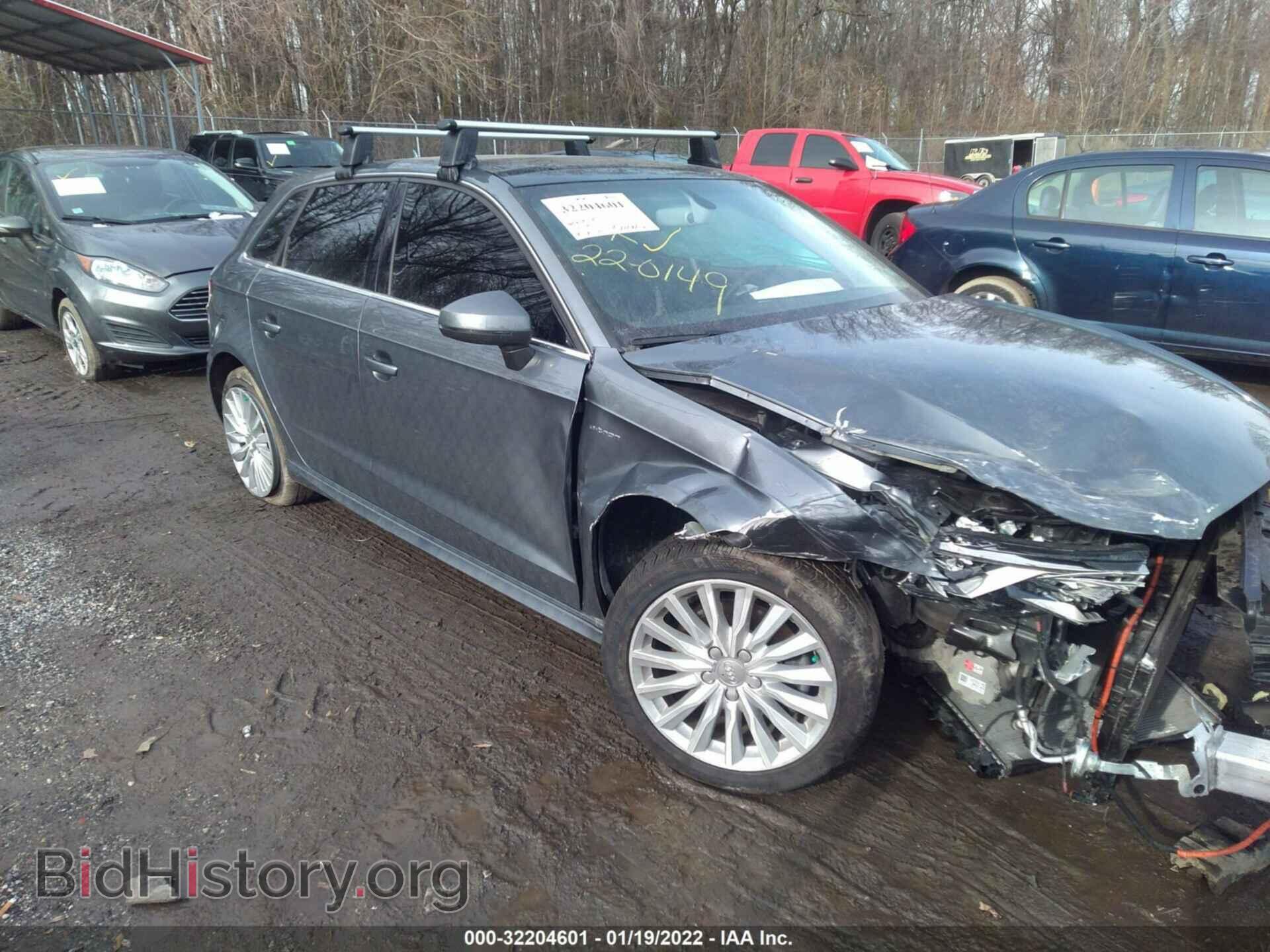 Photo WAUTPBFF9GA049764 - AUDI A3 E-TRON 2016