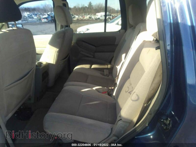 2006 Ford EXPLORER (VIN 1FMEU73E26UA82997) — фото 8 из 11