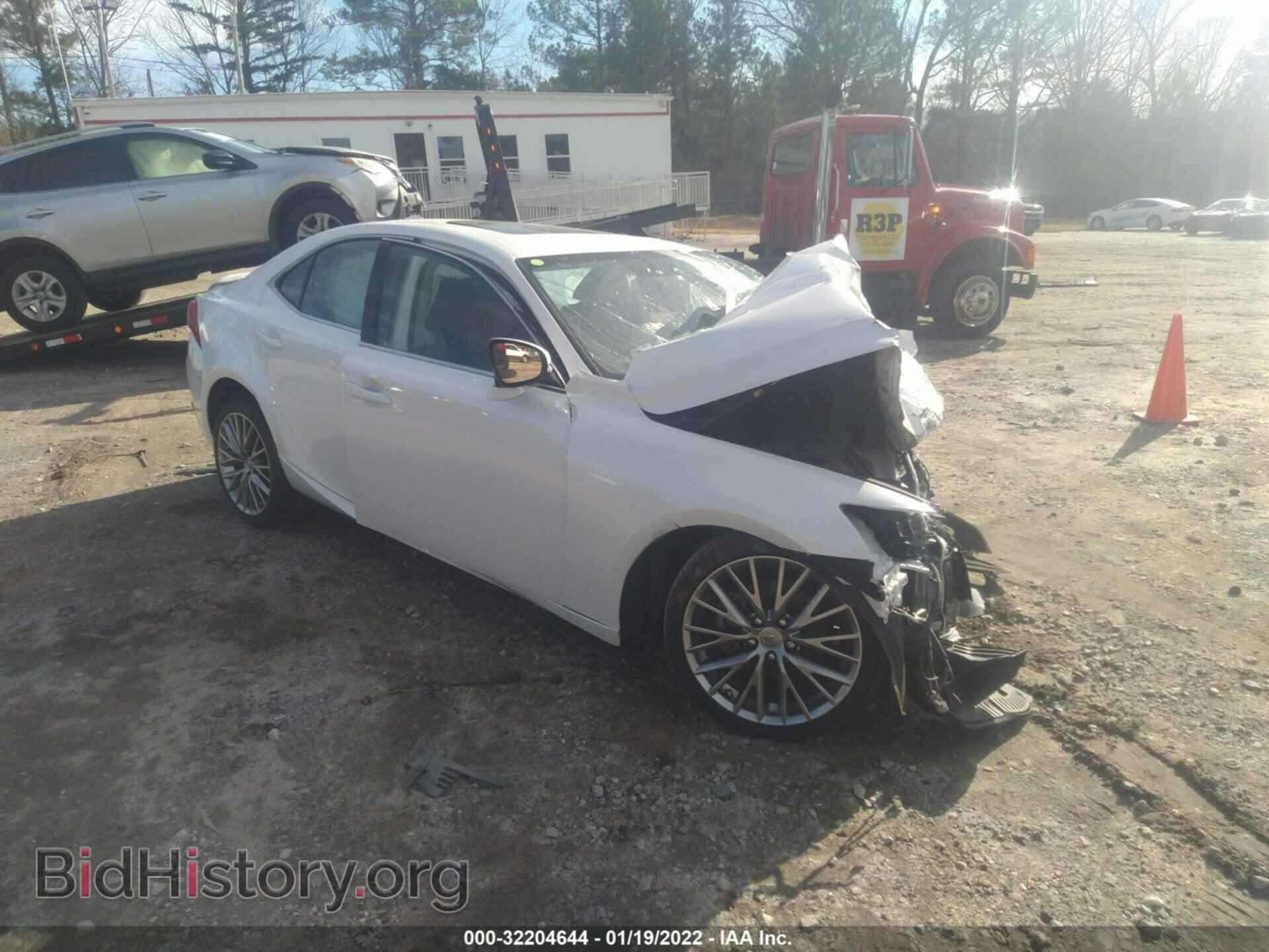Фотография JTHBF1D26F5057760 - LEXUS IS 250 2015