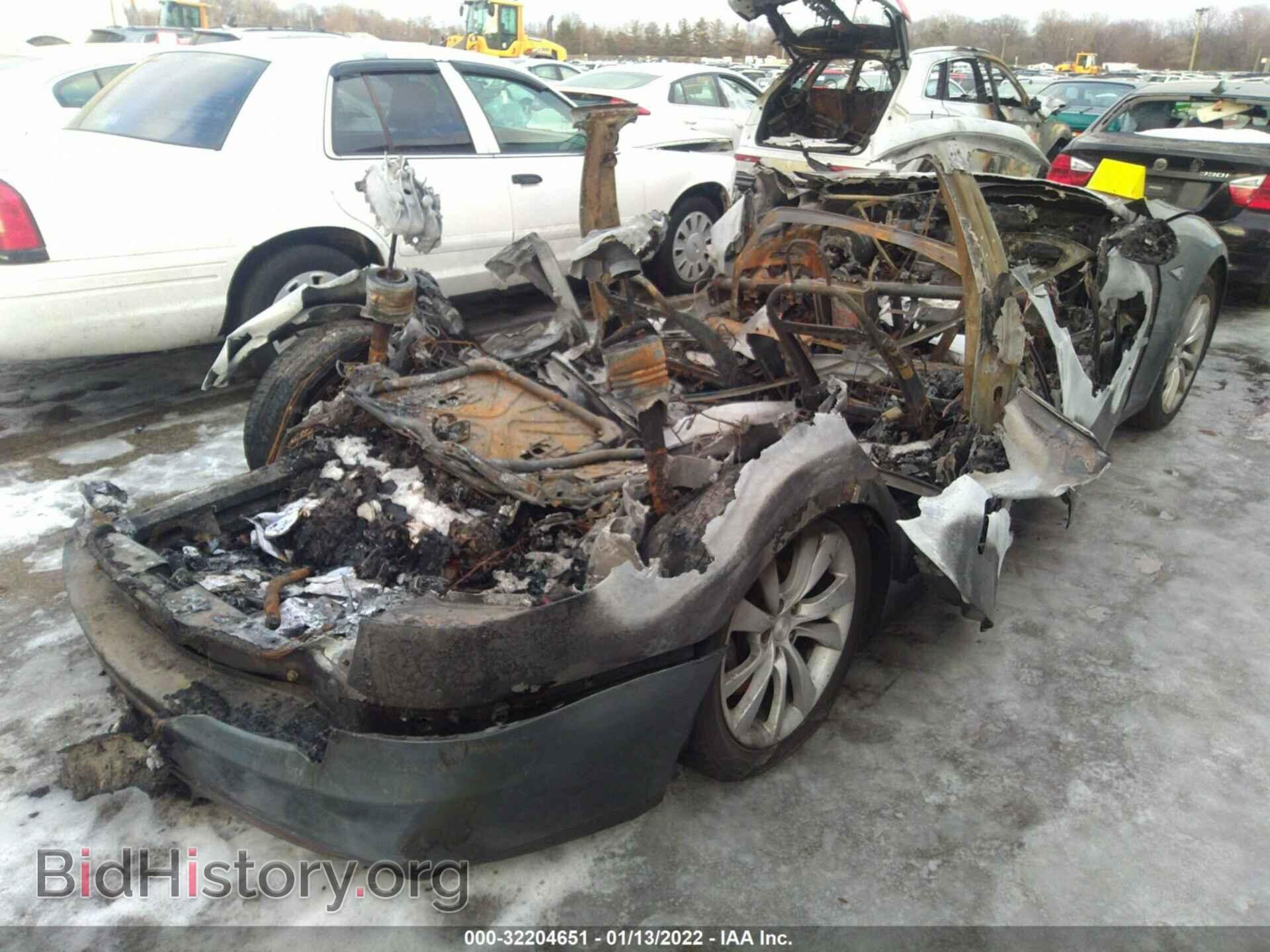 2014 TESLA MODEL S - VIN: 5YJSA1H14EFP30205 - Фото 4
