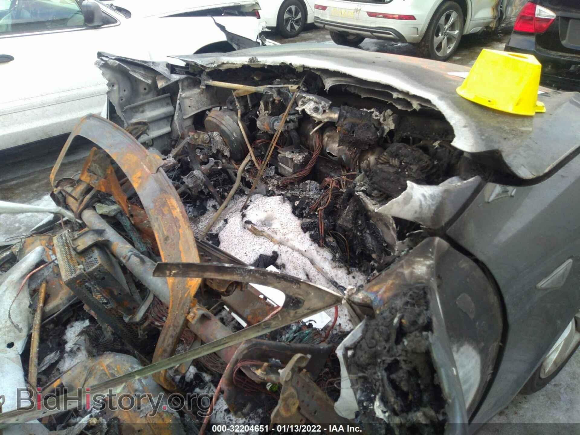2014 TESLA MODEL S - VIN: 5YJSA1H14EFP30205 - Фото 5