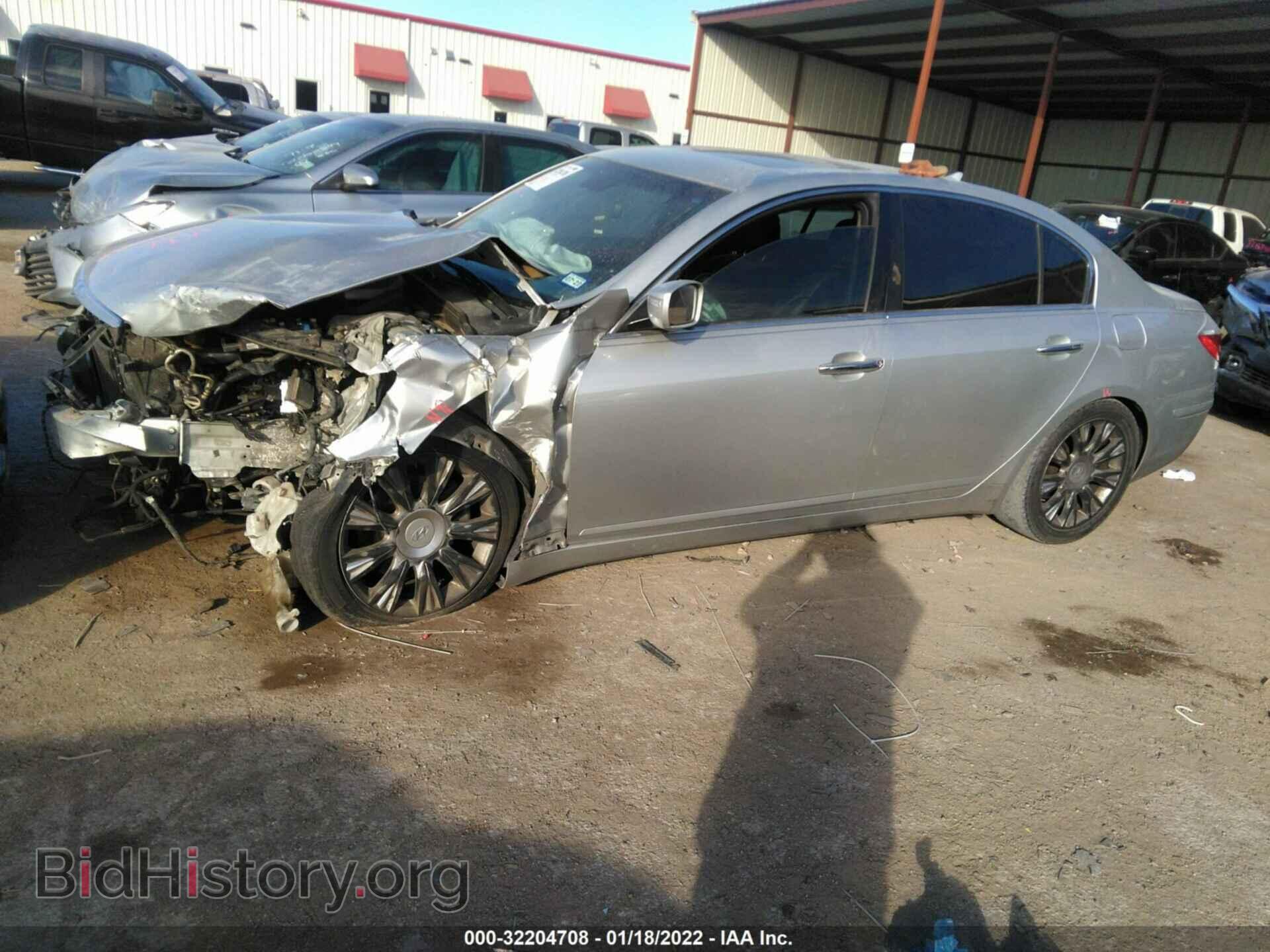 2009 HYUNDAI GENESIS - VIN: KMHGC46E39U030143 - Фото 2