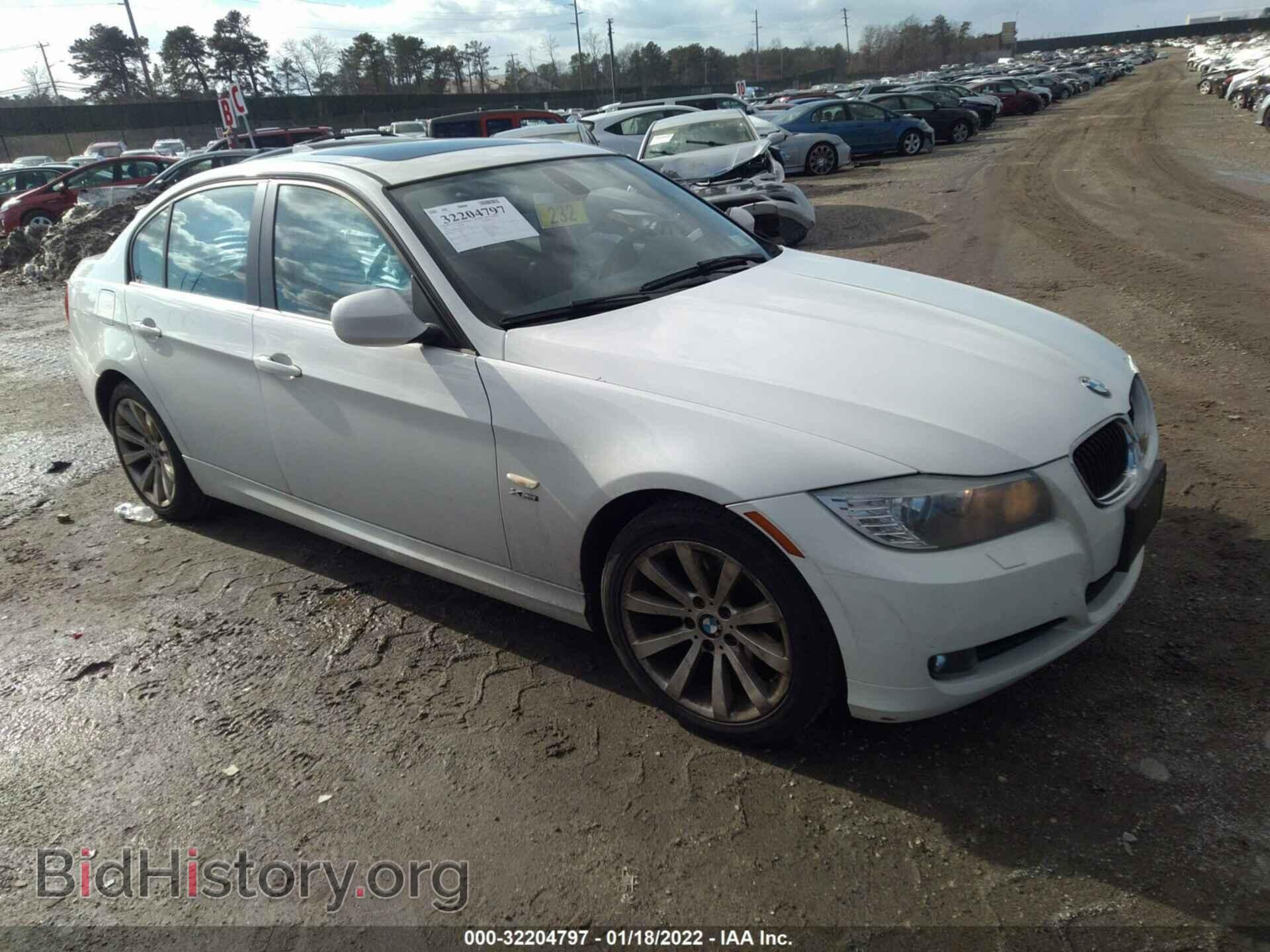 Фотография WBAPK5G57BNN31786 - BMW 3 SERIES 2011