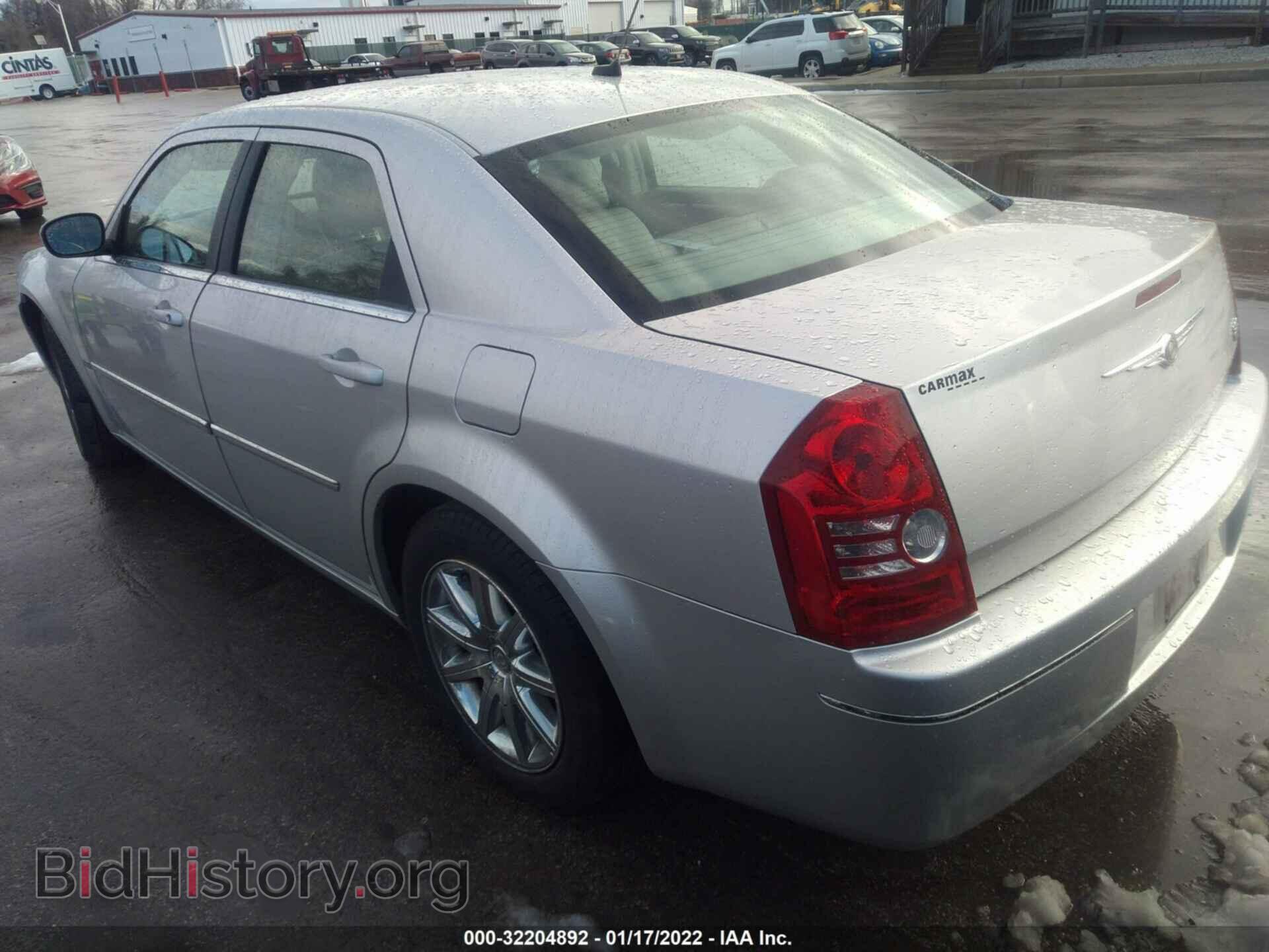 2008 CHRYSLER 300 - VIN: 2C3LA53G58H283278 - Фото 3