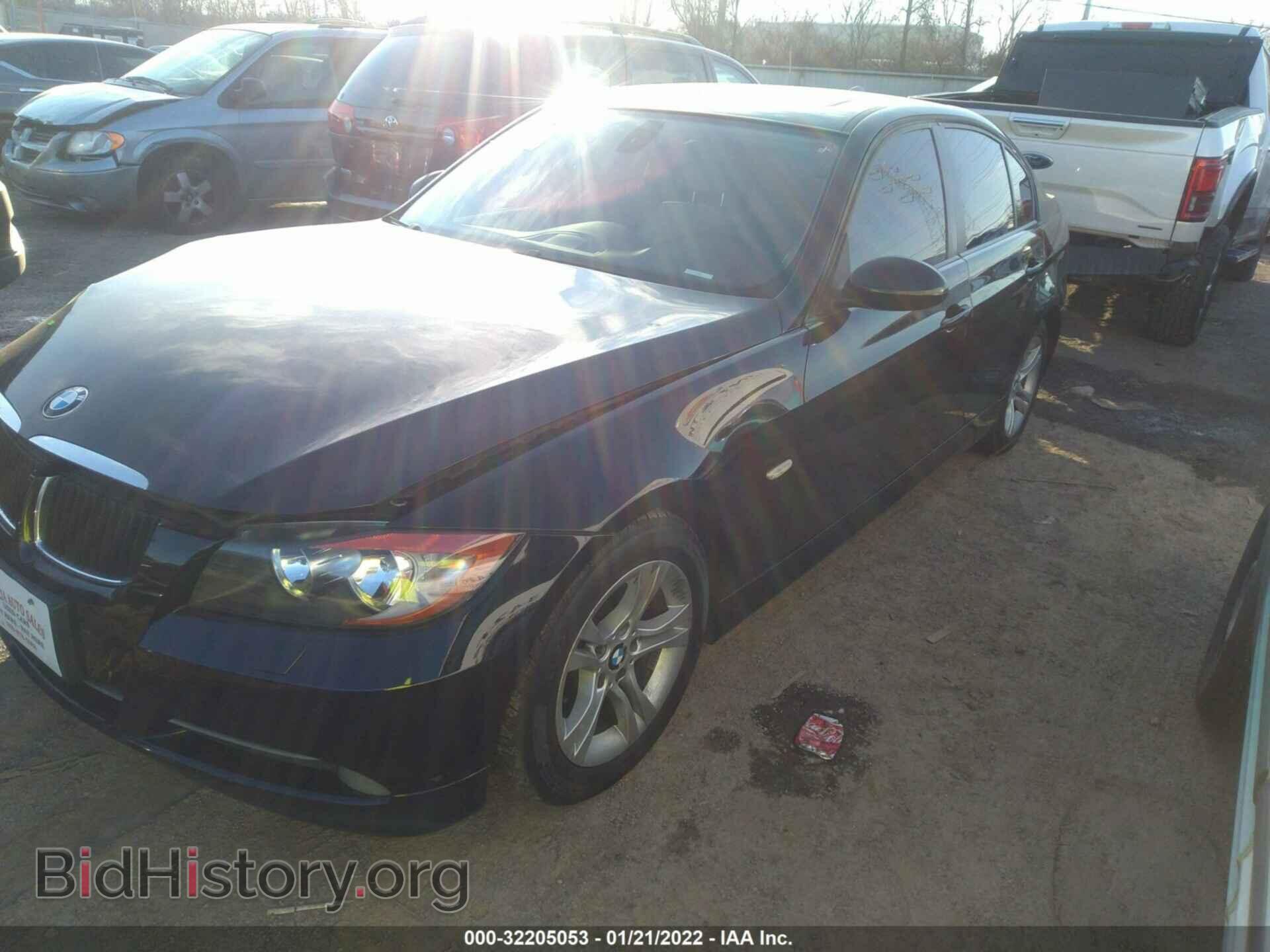 2008 BMW 3 SERIES - VIN: WBAVA33598P142116 - Фото 2