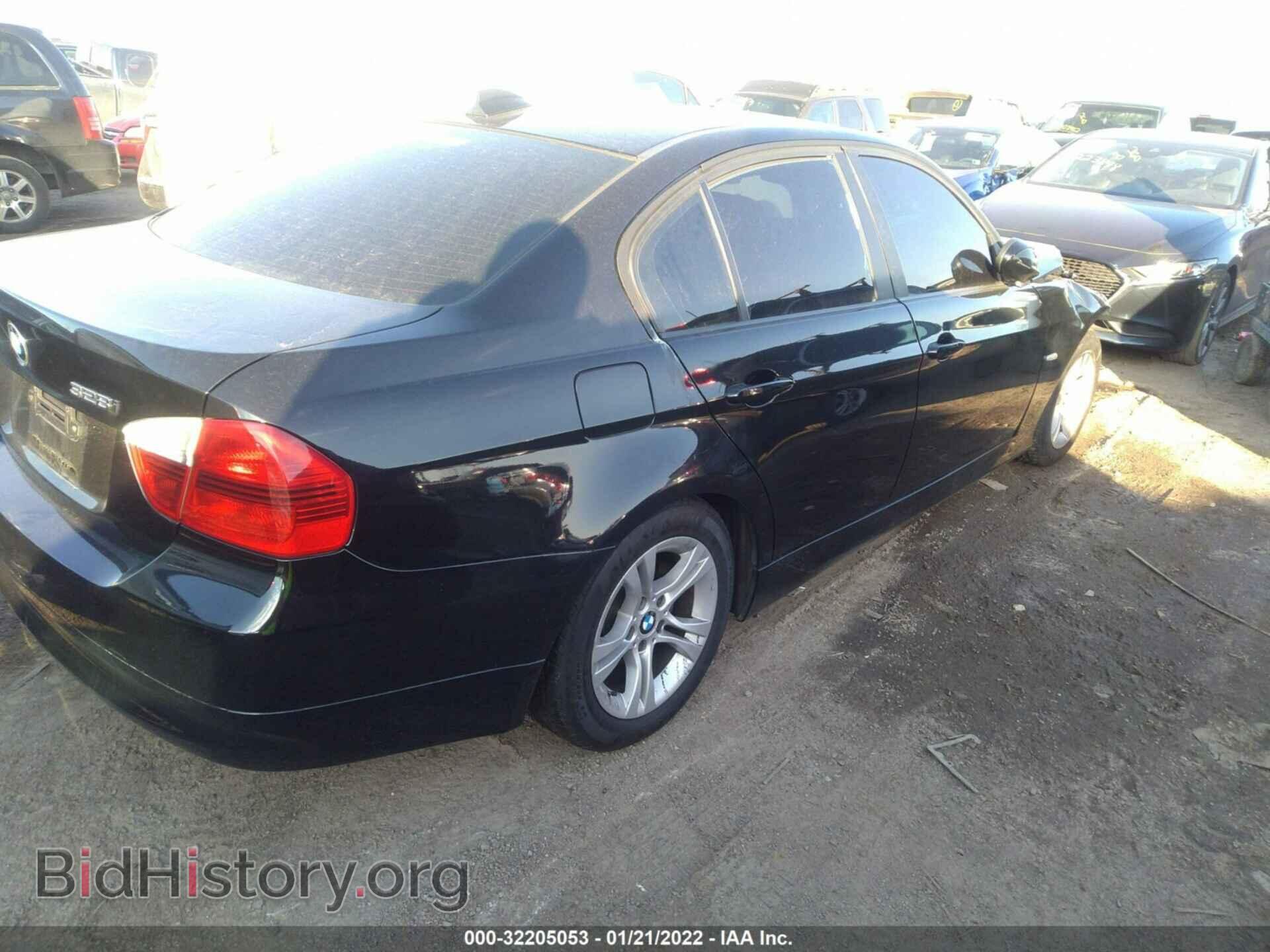 2008 BMW 3 SERIES - VIN: WBAVA33598P142116 - Фото 4