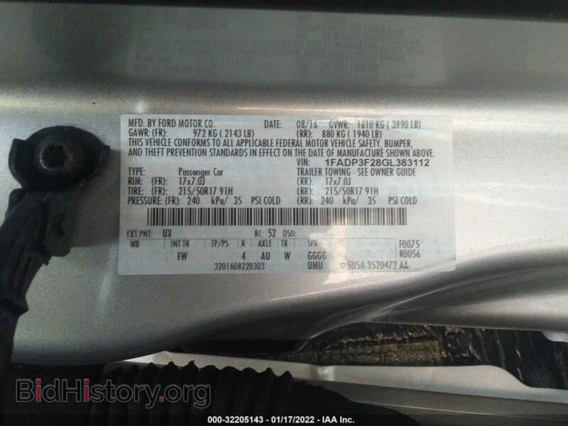 2016 Ford FOCUS (VIN 1FADP3F28GL383112) — photo 9 of 12