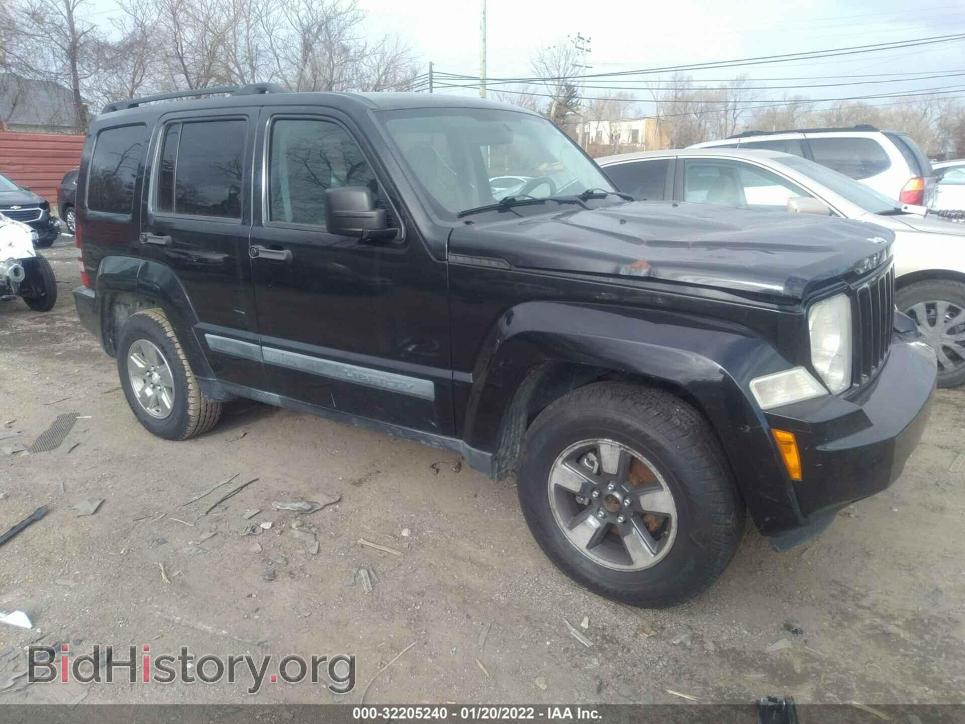 Photo 1J8GN28KX8W279251 - JEEP LIBERTY 2008