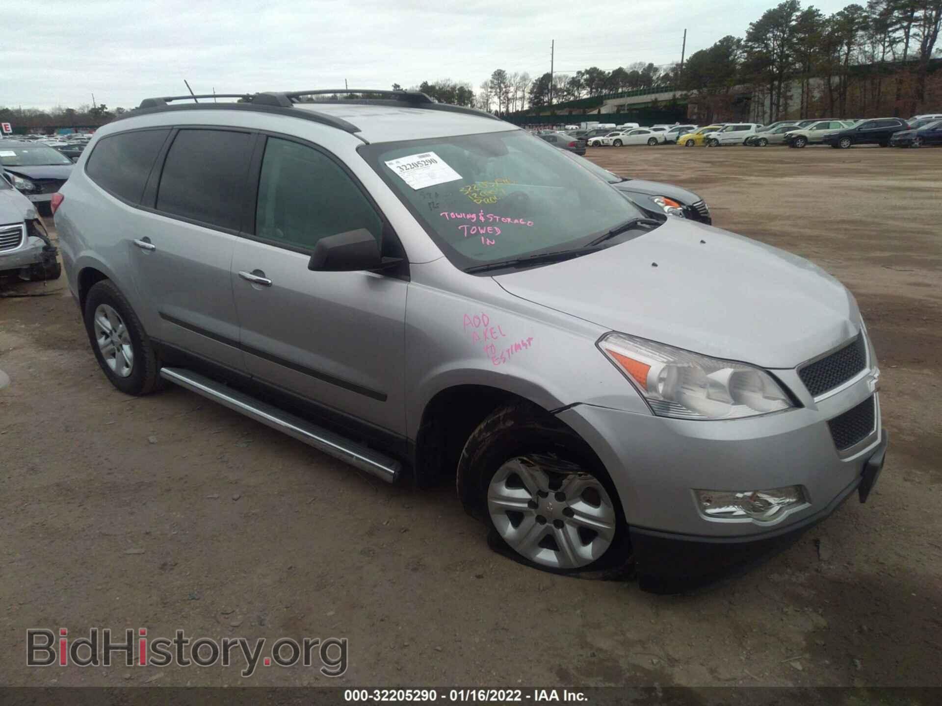 Фотография 1GNKRFED4CJ207316 - CHEVROLET TRAVERSE 2012