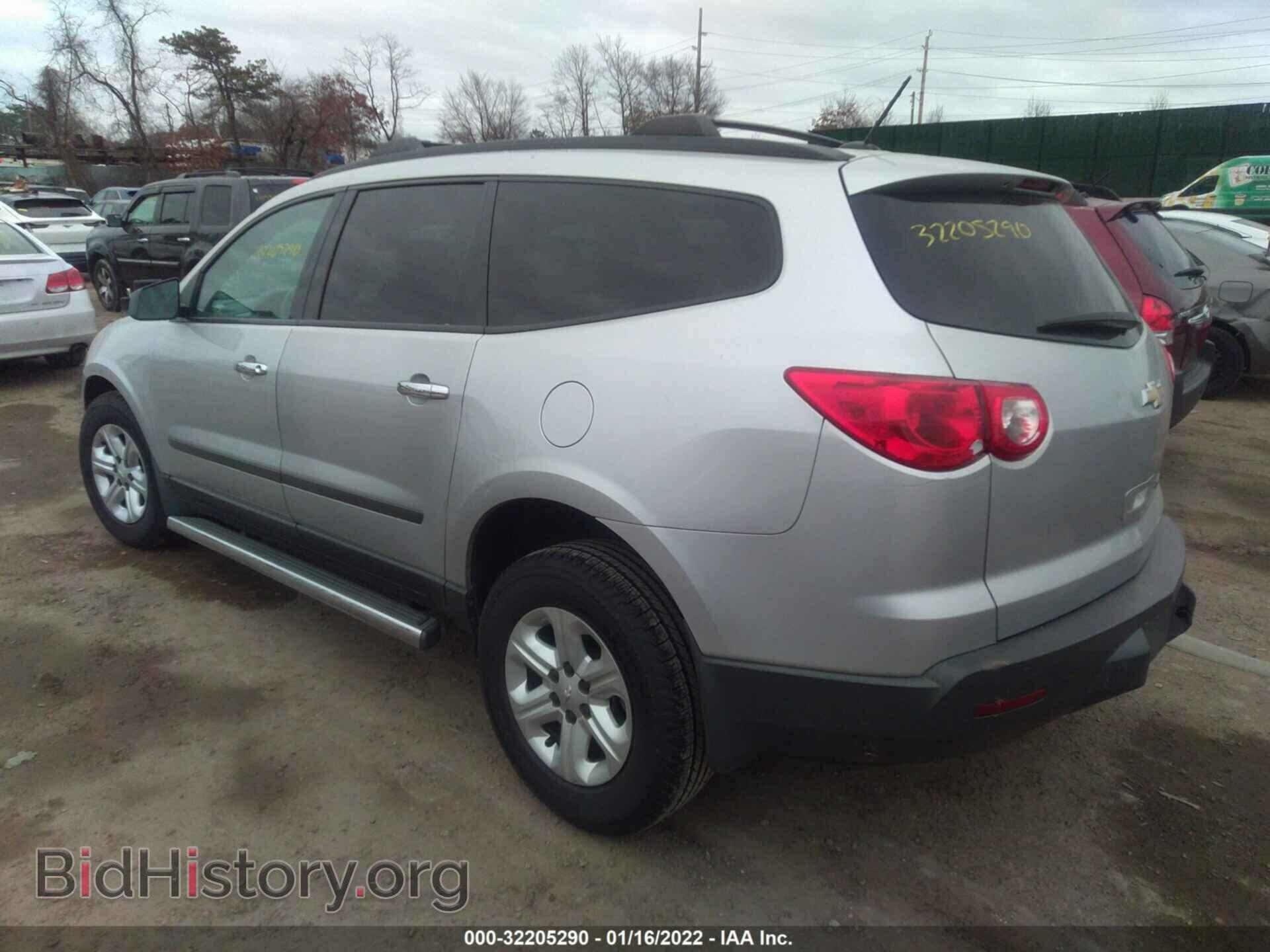 2012 CHEVROLET TRAVERSE - VIN: 1GNKRFED4CJ207316 - Фото 3
