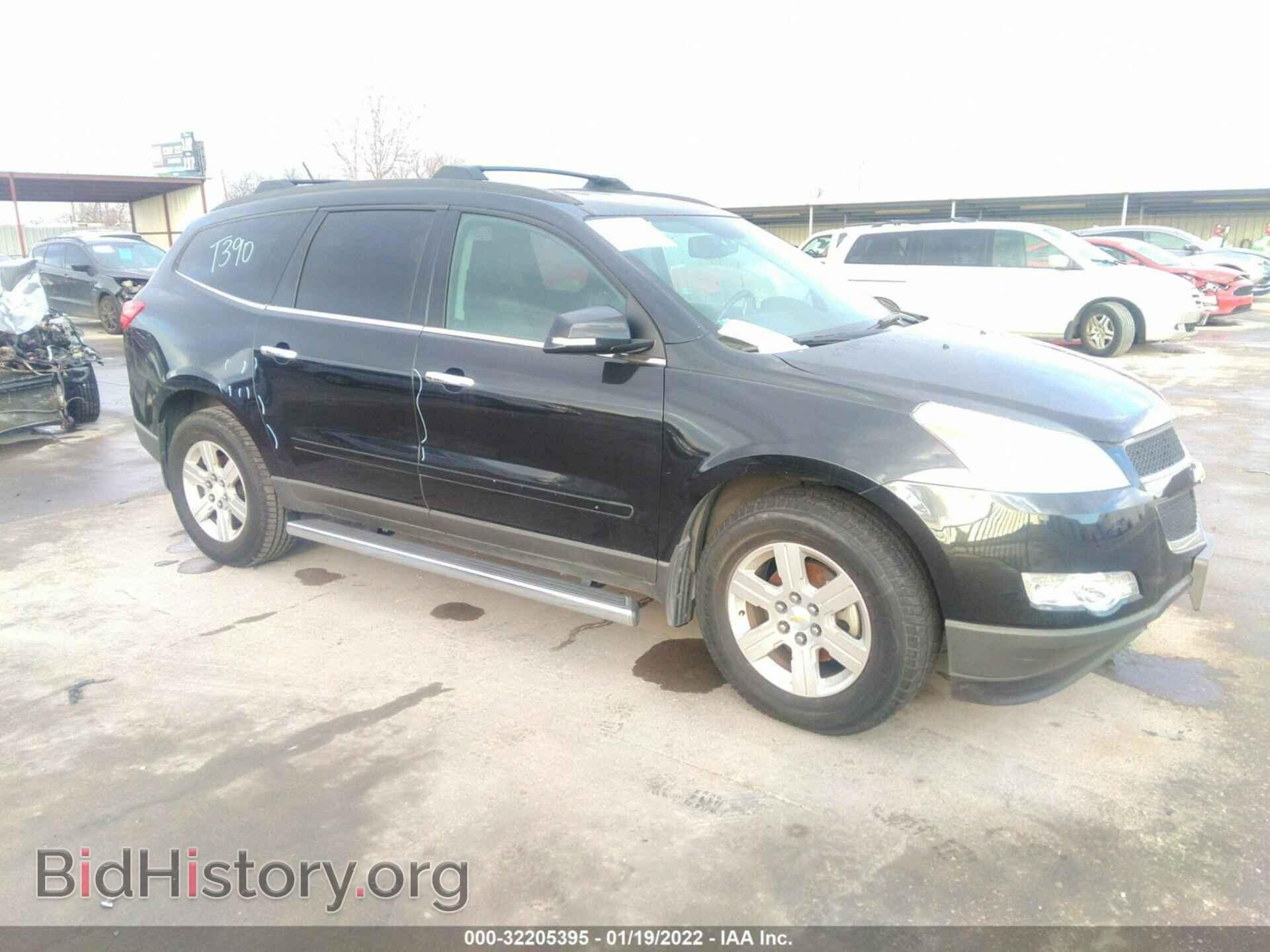 Photo 1GNKRJED8BJ129818 - CHEVROLET TRAVERSE 2011