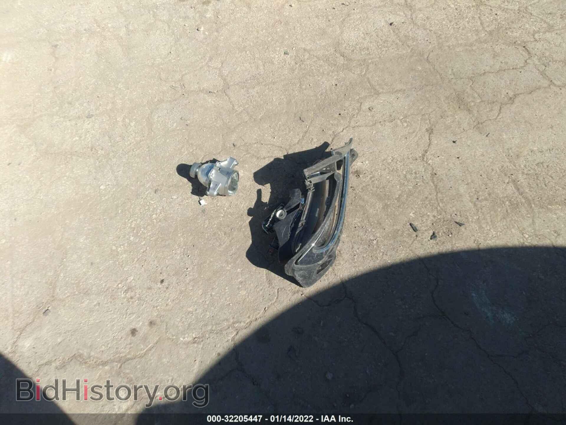 2019 CHRYSLER 300 - VIN: 2C3CCAAG7KH676065 - Фото 12
