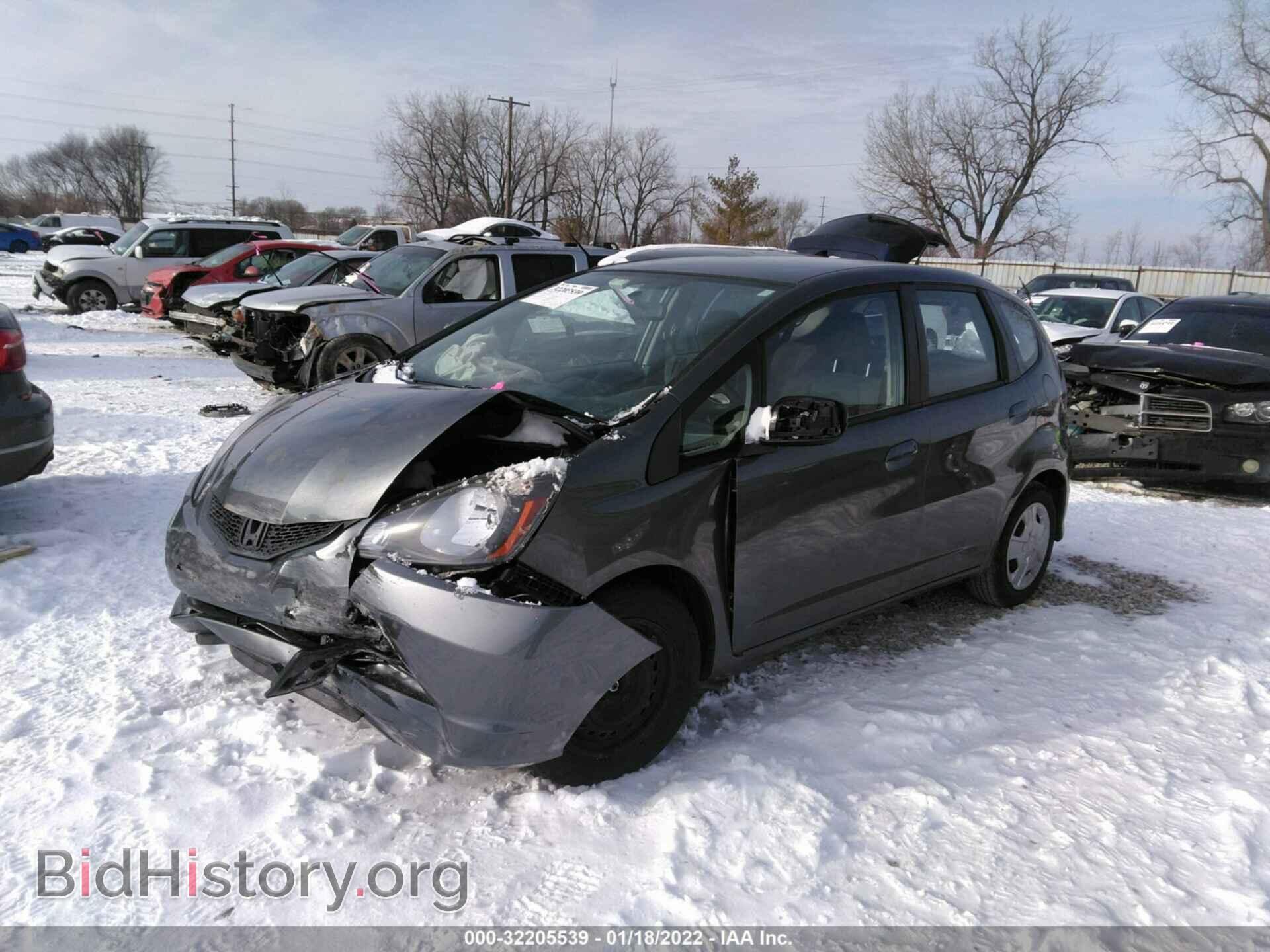 2013 HONDA FIT - VIN: JHMGE8H38DC067610 - Фото 2