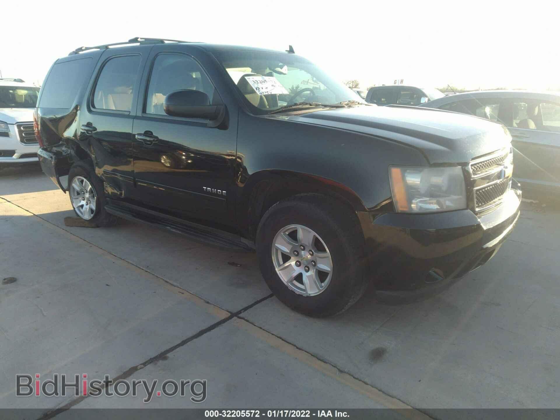 Photo 1GNSCAE08BR399020 - CHEVROLET TAHOE 2011