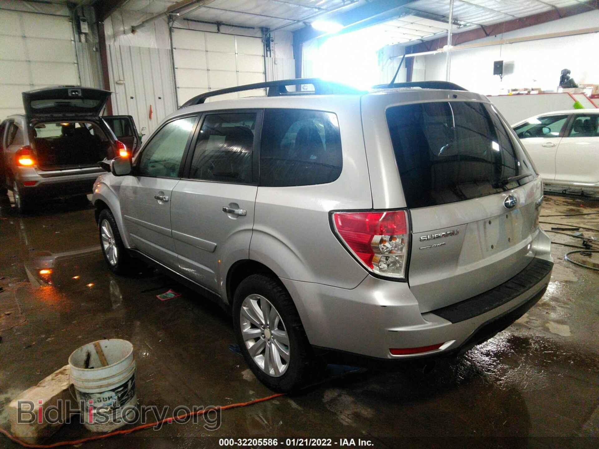 2011 SUBARU FORESTER - VIN: JF2SHBDC7BH755637 - Фото 3