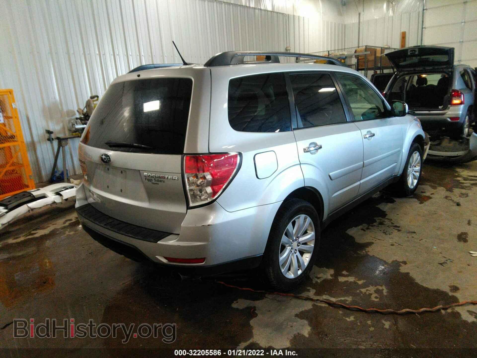 2011 SUBARU FORESTER - VIN: JF2SHBDC7BH755637 - Фото 4