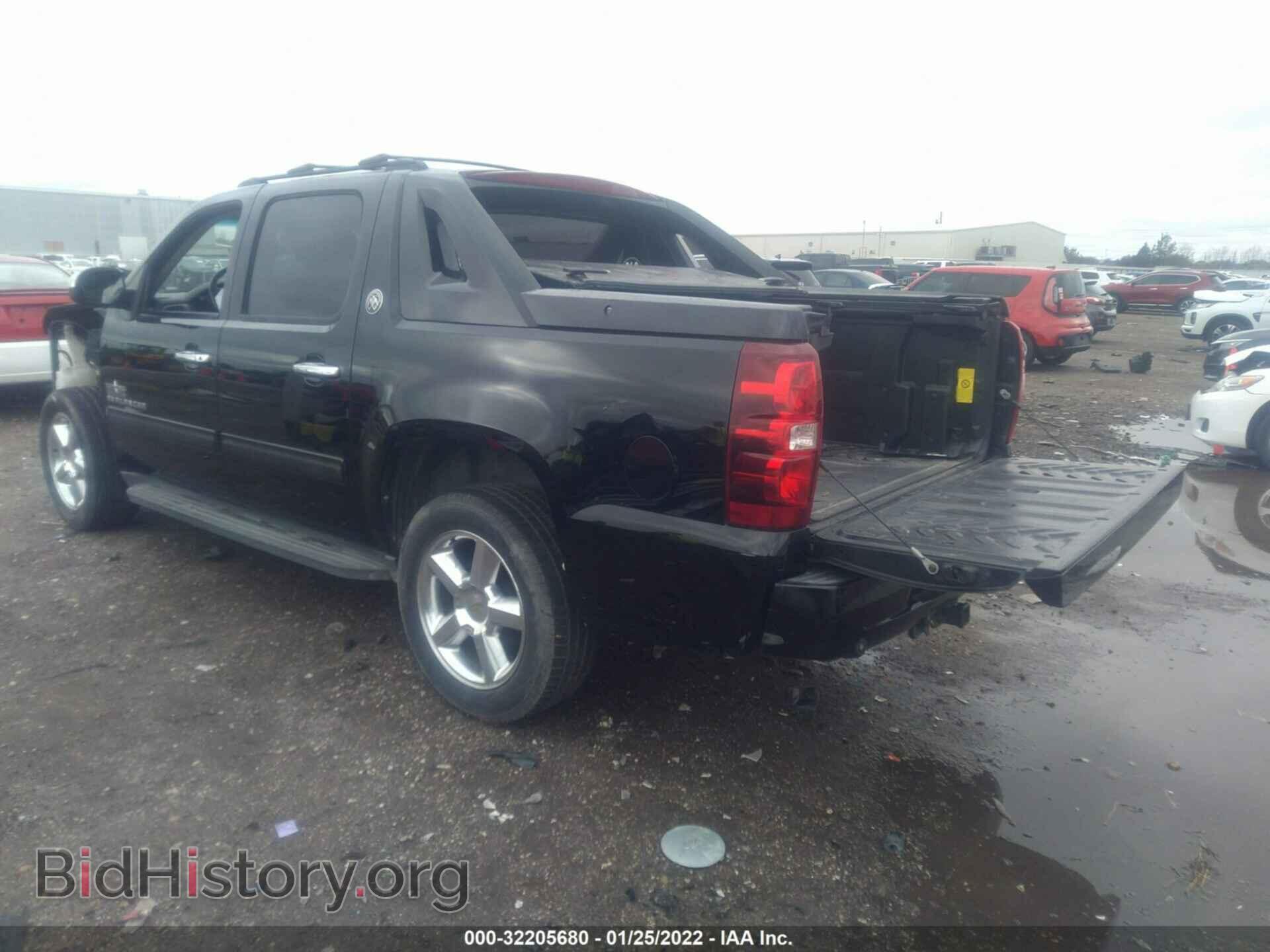 2013 CHEVROLET AVALANCHE - VIN: 3GNMCFE03DG126298 - Фото 3