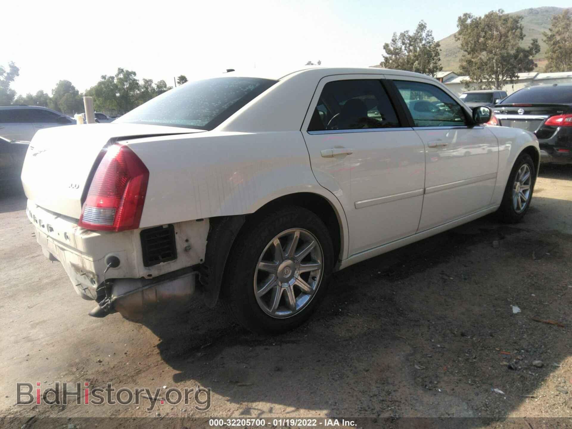 2007 CHRYSLER 300 - VIN: 2C3LA43R87H862341 - Фото 4