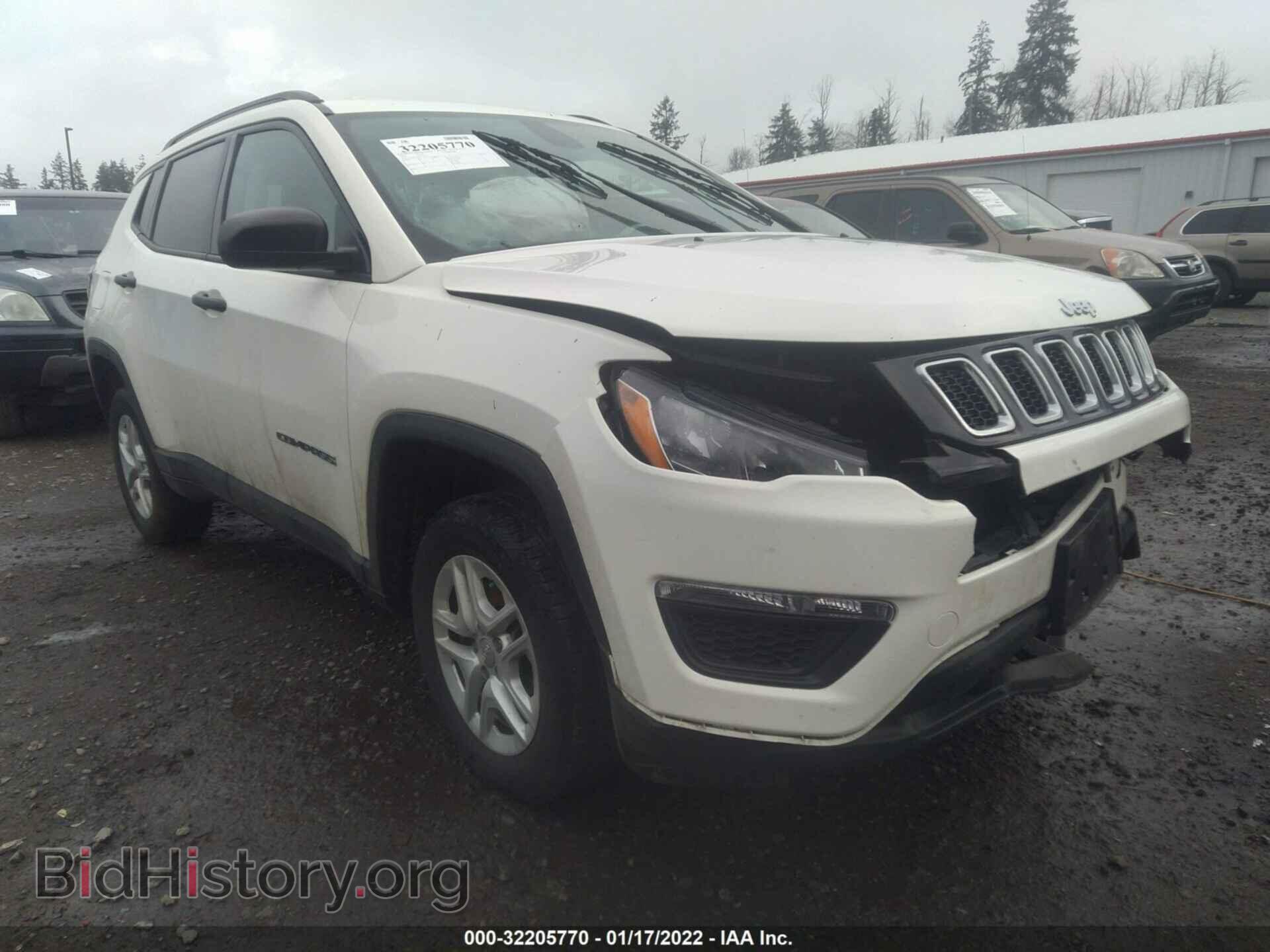 Photo 3C4NJDAB5JT145971 - JEEP COMPASS 2018