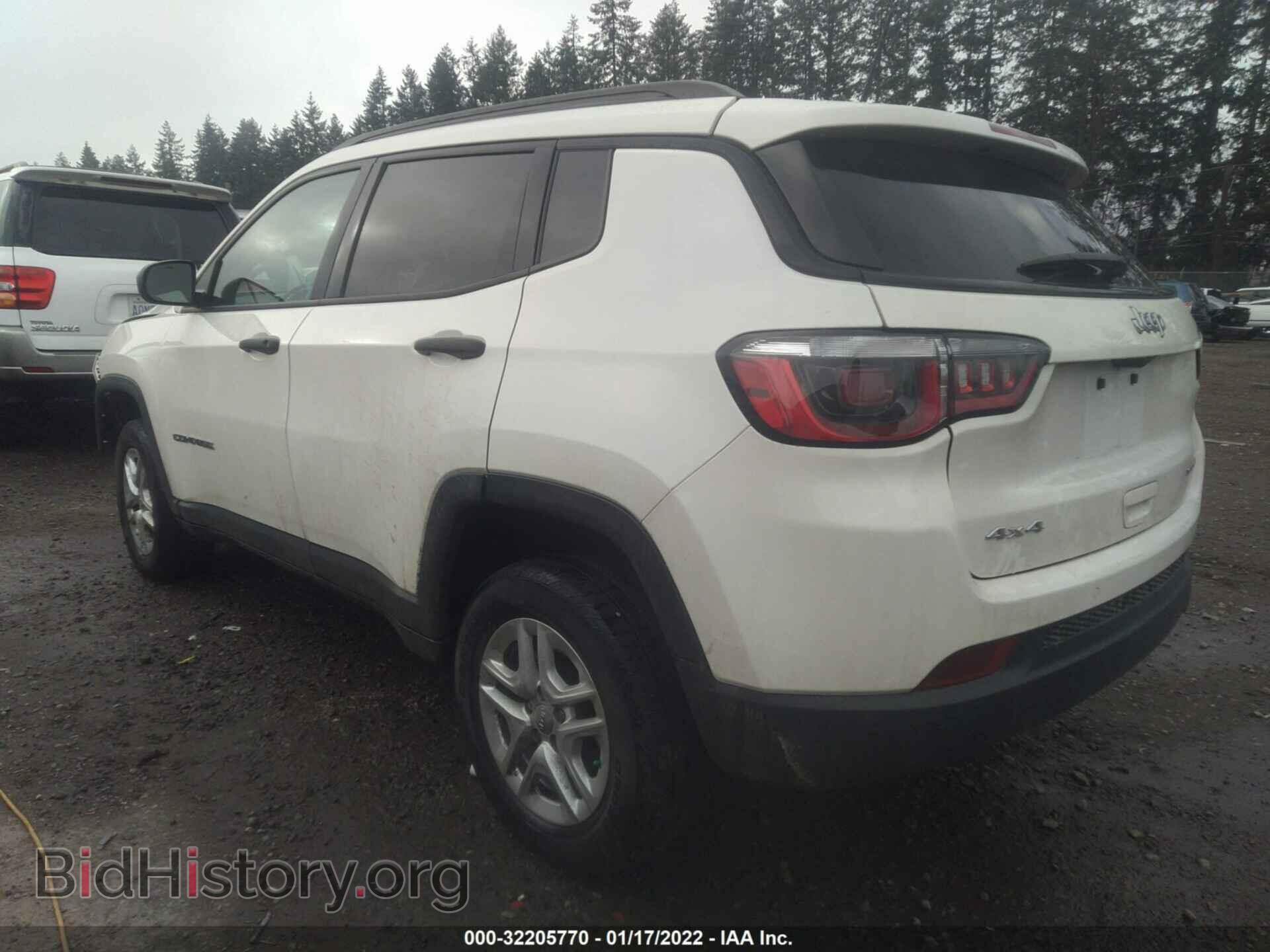 2018 JEEP COMPASS - VIN: 3C4NJDAB5JT145971 - Фото 3